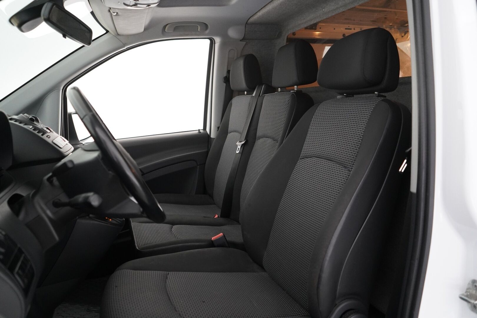 Mercedes-Benz Vito 2012 116CDI -3,05/32K keskipitkä A2 kork. *Webasto / Vetokoukku / Kamera / Vakkari / Bluetooth / Työtaso* - Kahdet renkaat vanteilla / Katsastus 5.2026
