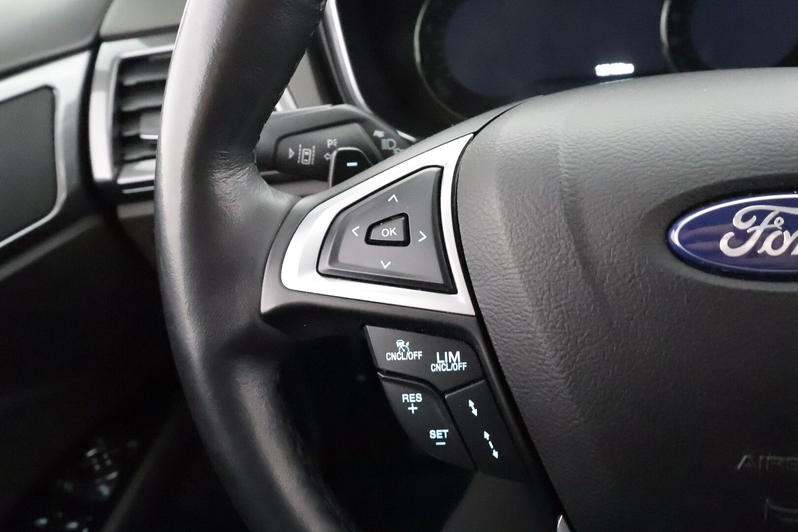 Ford Mondeo 2022 2,0 TDCi EcoBlue 190hv A8 AWD EDITION Wagon * Webasto / Koukku / ACC / Dynamic-LED / P.kamera / Navi / Kaistavahti * - 1-om Suomi-auto / Kahdet renkaat / Merkkihuollettu! - HULLU BLACKWEEK KORKOTARJOUS 2,49%