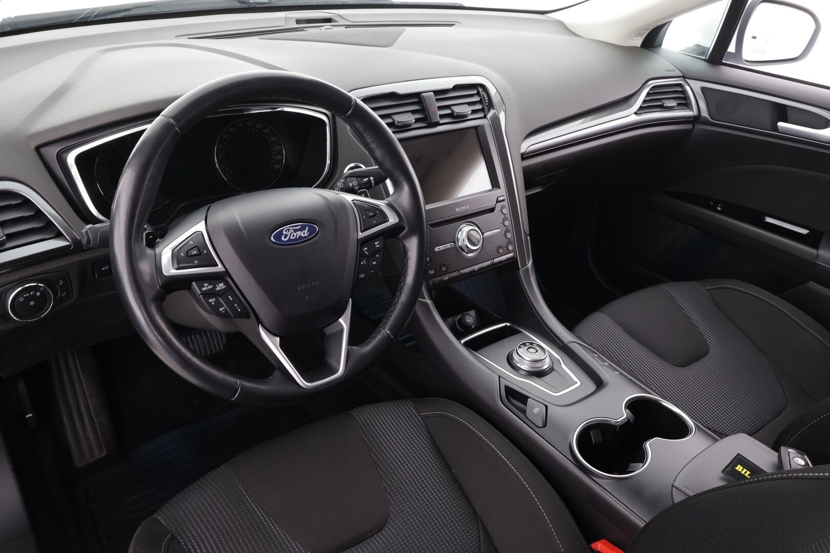 Ford Mondeo 2022 2,0 TDCi EcoBlue 190hv A8 AWD EDITION Wagon * Webasto / Koukku / ACC / Dynamic-LED / P.kamera / Navi / Kaistavahti * - 1-om Suomi-auto / Kahdet renkaat / Merkkihuollettu!