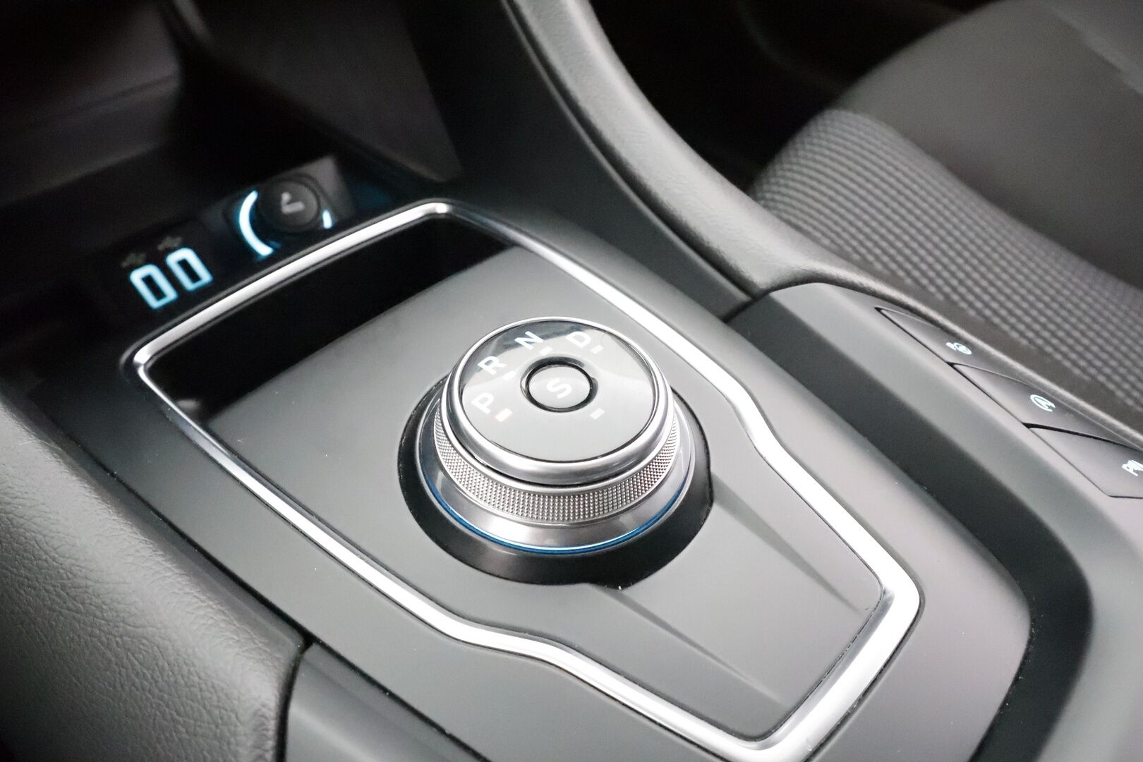 Ford Mondeo 2022 2,0 TDCi EcoBlue 190hv A8 AWD EDITION Wagon * Webasto / Koukku / ACC / Dynamic-LED / P.kamera / Navi / Kaistavahti * - 1-om Suomi-auto / Kahdet renkaat / Merkkihuollettu!