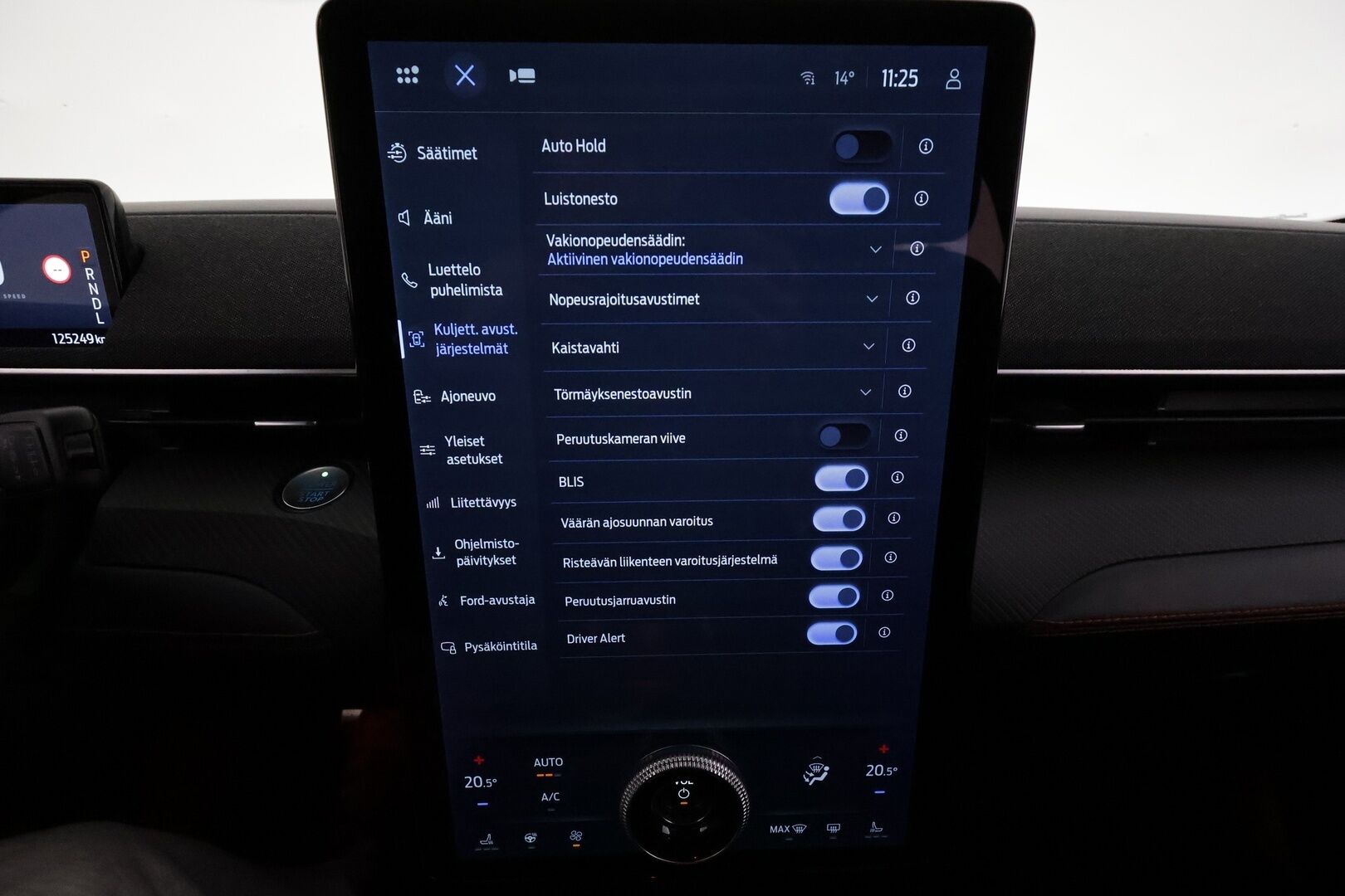 Ford Mustang Mach-E 2021 269hv AWD **Koukku / Lasikatto / B&O / ACC / LED / 360° / Muistipenkki / Navi / Kaistavahti / KeylessGO** - 1-om Suomi.auto / 2x Latauskaapelit / Kahdet Renkaat / Merkkihuollettu! / Akku kuntotarkastettu SOH 91,3%