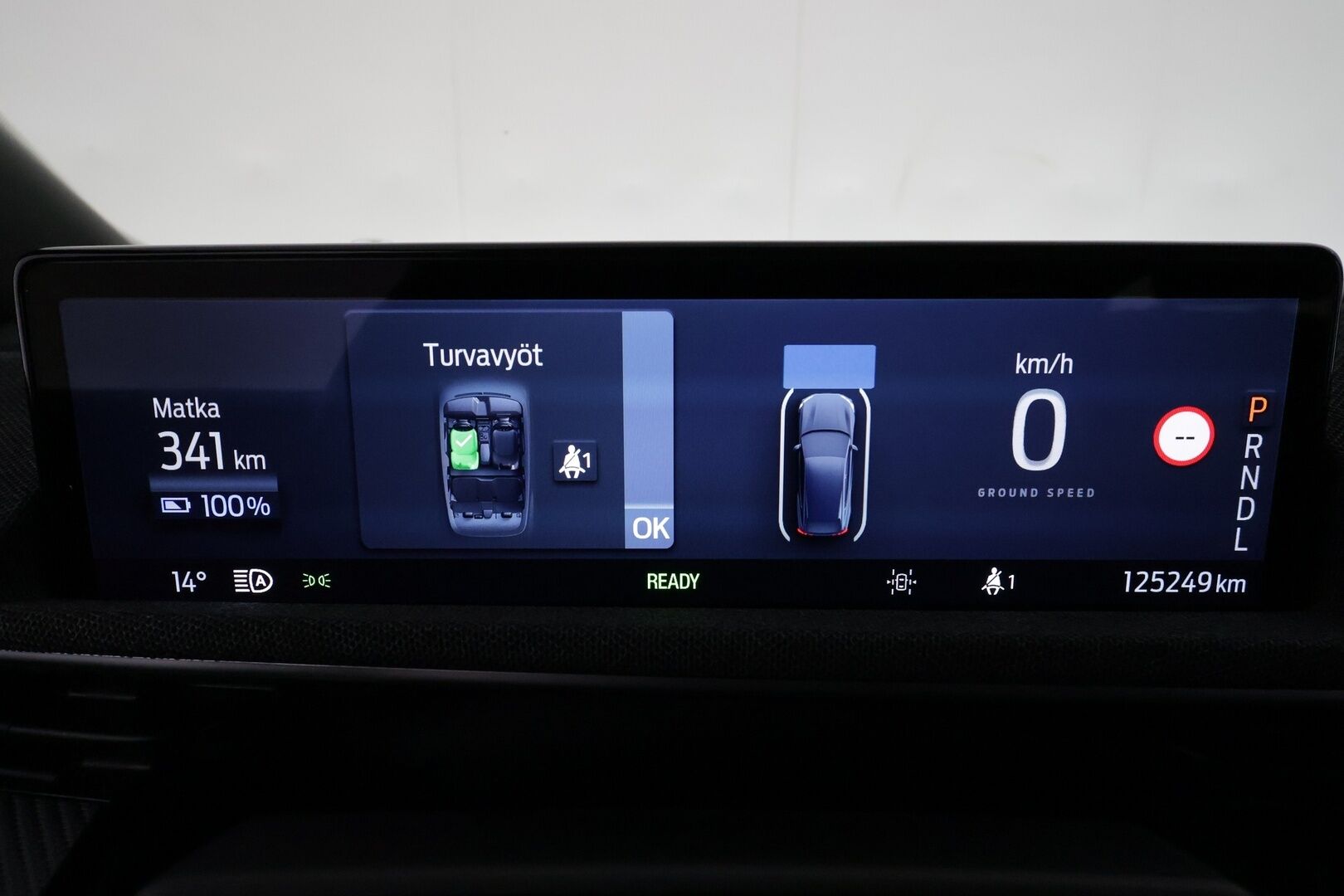 Ford Mustang Mach-E 2021 269hv AWD **Koukku / Lasikatto / B&O / ACC / LED / 360° / Muistipenkki / Navi / Kaistavahti / KeylessGO** - 1-om Suomi.auto / 2x Latauskaapelit / Kahdet Renkaat / Merkkihuollettu! / Akku kuntotarkastettu SOH 91,3%