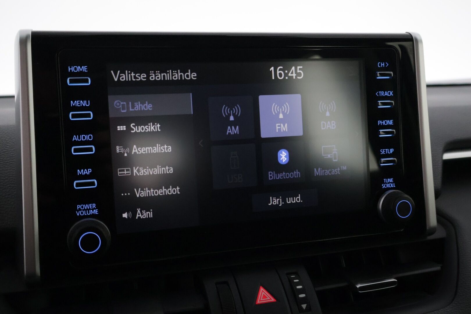 Toyota RAV4 2022 2,5 Hybrid Active Edition - 3,99 % KORKOTARJOUS TÄHÄN AUTOON - * ACC / Apple Car Play & Android Auto / Vetokoukku / Lohko+Sisä / Merkkihuollettu / Suomiauto *