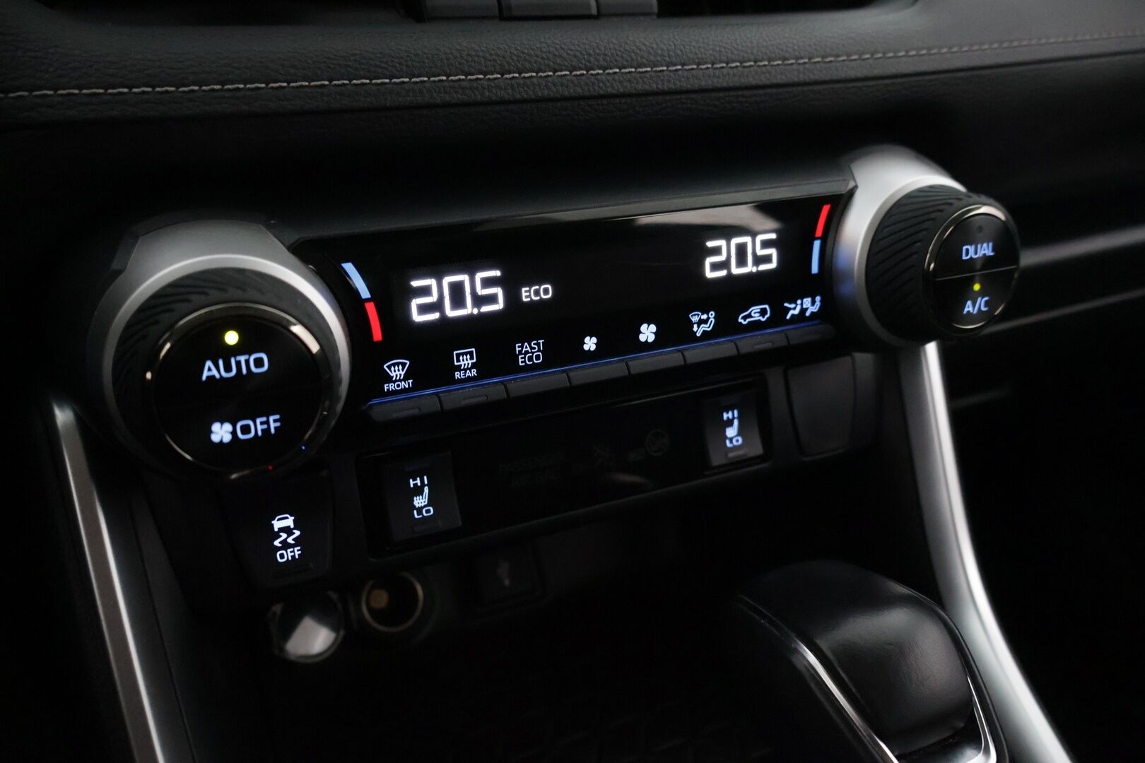 Toyota RAV4 2022 2,5 Hybrid Active Edition - 3,99 % KORKOTARJOUS TÄHÄN AUTOON - * ACC / Apple Car Play & Android Auto / Vetokoukku / Lohko+Sisä / Merkkihuollettu / Suomiauto *