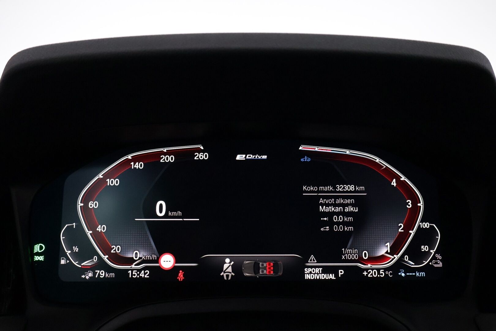 BMW 320 2022 G20 Sedan 320e A Charged Edition - HiFi | S.koukku | Lisälämmitin | Sport Istuimet | NAVI | P.Kamera | LED | 