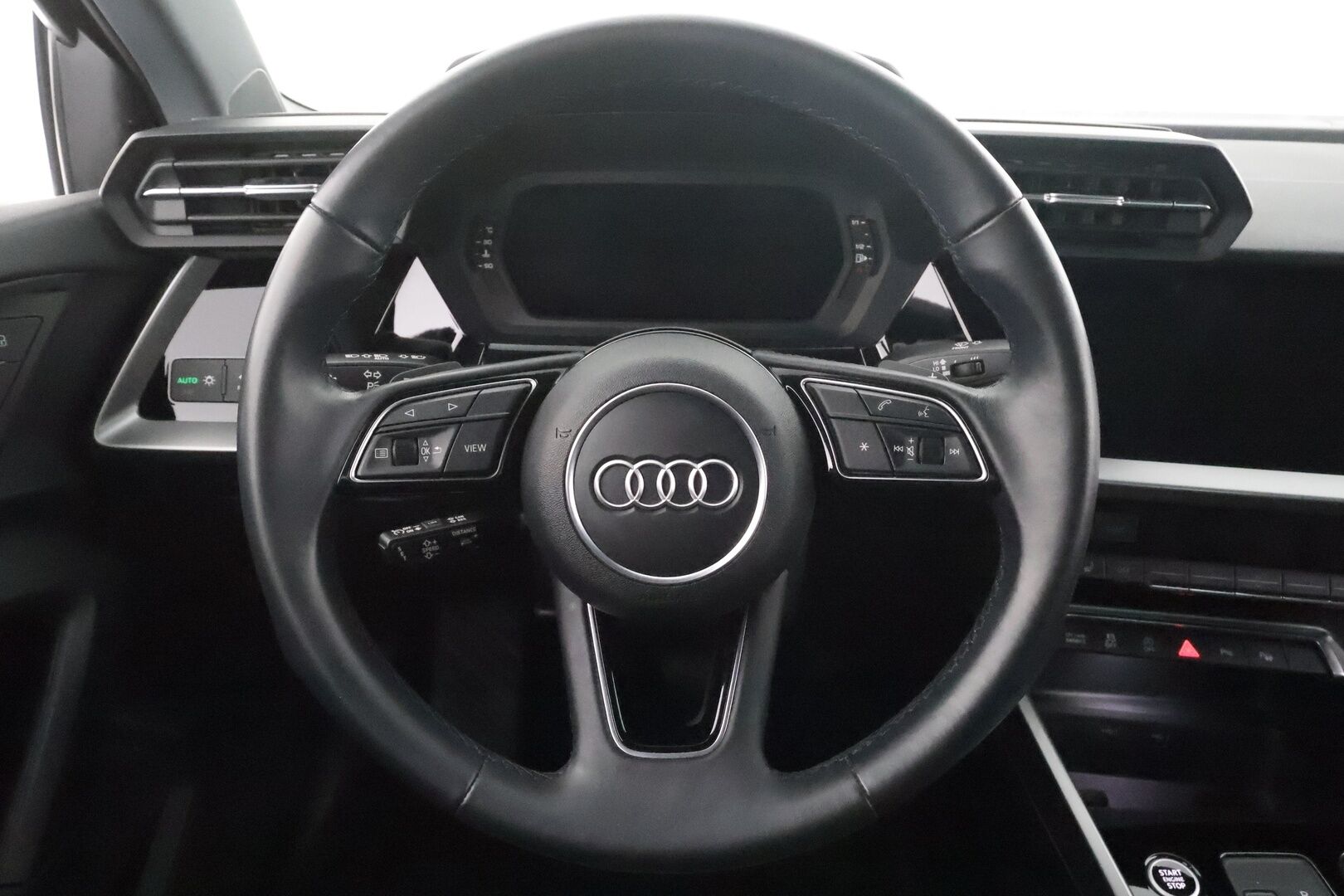 Audi A3 2022 Sedan Business Advanced 35 TFSI 110 kW MHEV S tronic * ACC / P.tutkat / Webasto / LED / Sporttipenkit * - 1.Om Suomi-auto / Kahdet renkaat aluvanteilla