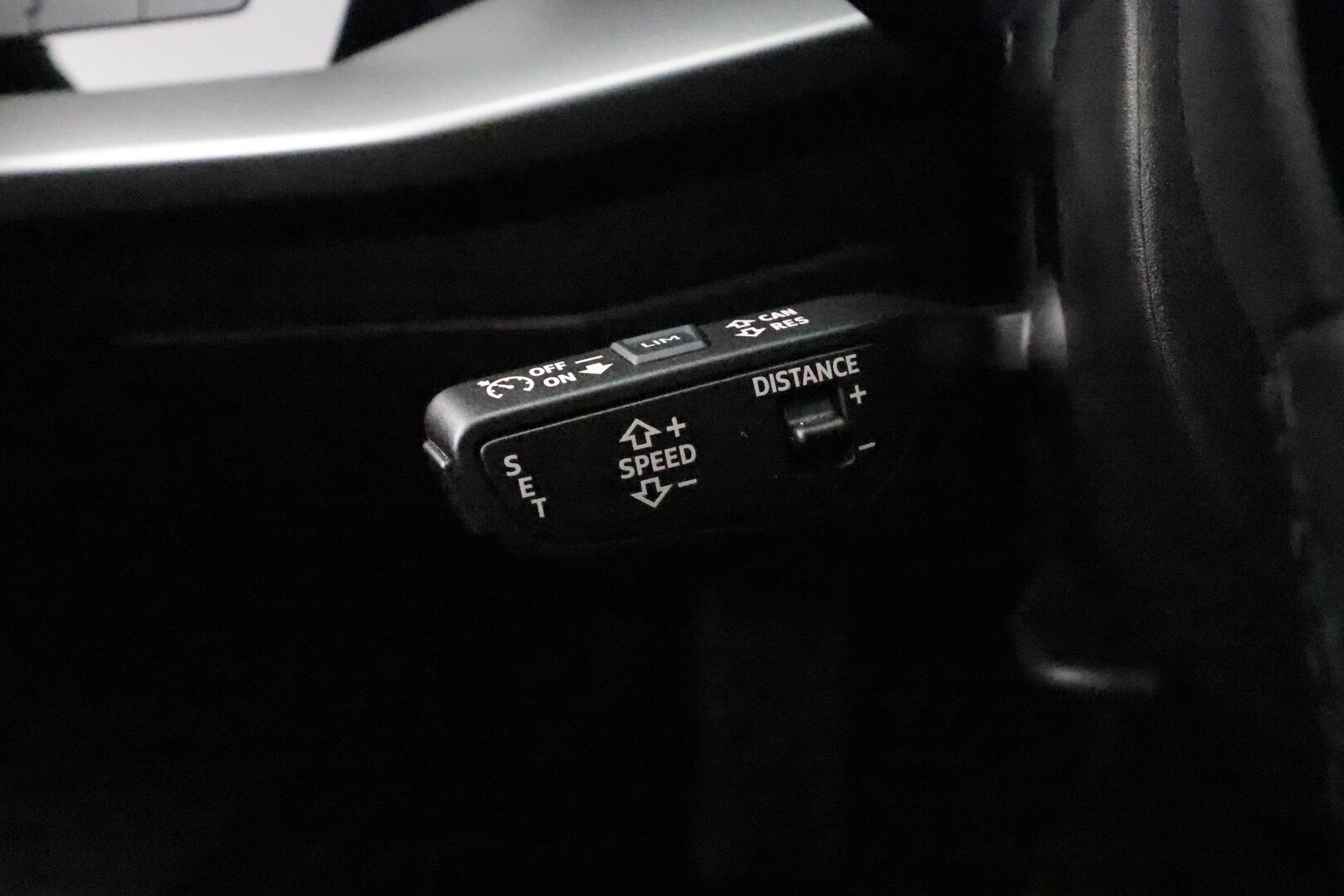 Audi A3 2022 Sedan Business Advanced 35 TFSI 110 kW MHEV S tronic * ACC / P.tutkat / Webasto / LED / Sporttipenkit * - 1.Om Suomi-auto / Kahdet renkaat aluvanteilla