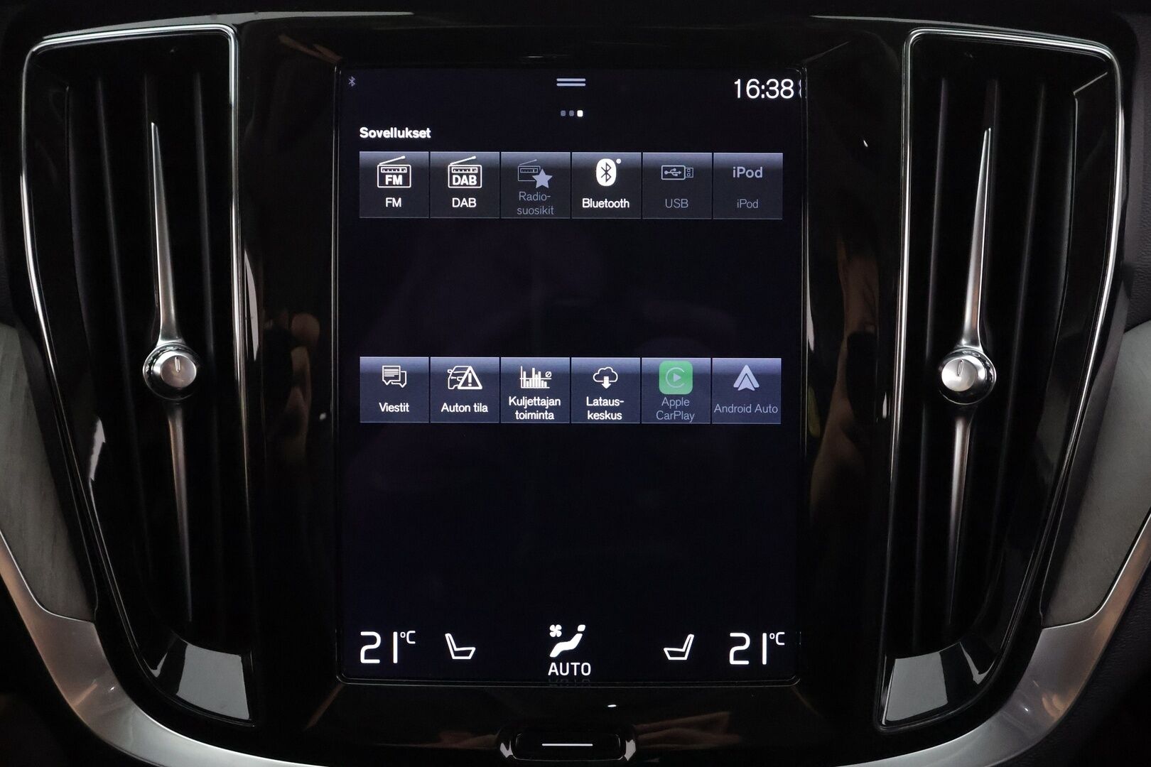 Volvo V60 2022 T8 TwE AWD Business Inscription Edition  aut - | ACC | Webasto | Koukku | Sporttinahat | Muistipenkki | Full-LED | P.kamera | Pilot Assist | High Performance Audio | Apple & Android | 