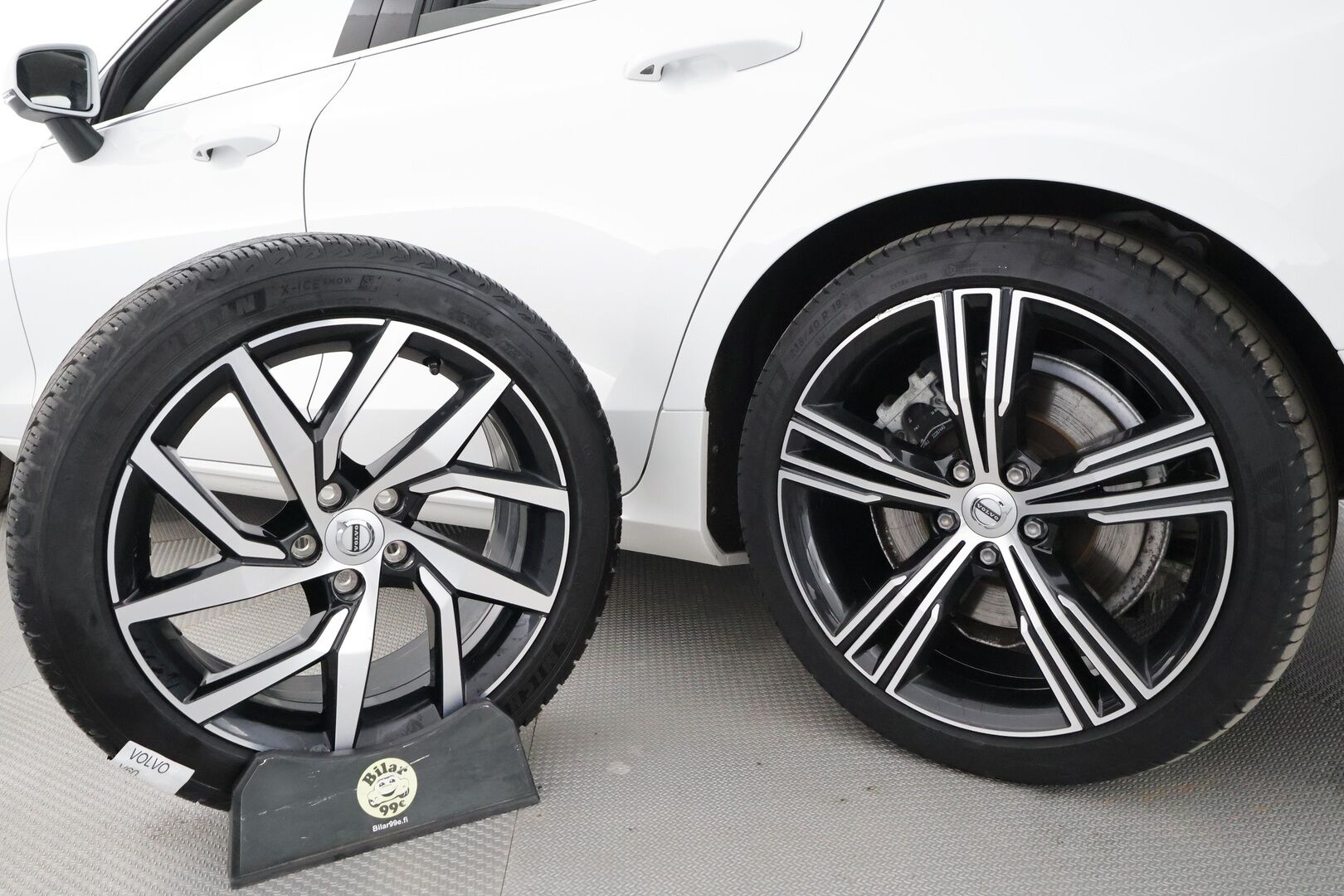 Volvo V60 2022 T8 TwE AWD Business Inscription Edition  aut - | ACC | Webasto | Koukku | Sporttinahat | Muistipenkki | Full-LED | P.kamera | Pilot Assist | High Performance Audio | Apple & Android | 