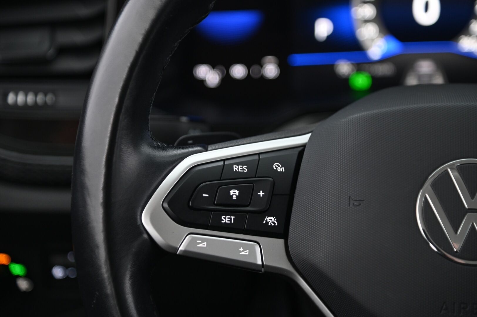 Volkswagen Polo 2021 Style 1,0 TSI 70 kW DSG-automaatti*Peruutuskamera / Adaptiivinen vakionopeudensäädin / Digimittaristo* - *Suomi-auto / Navigaattori / LED-ajovalot*