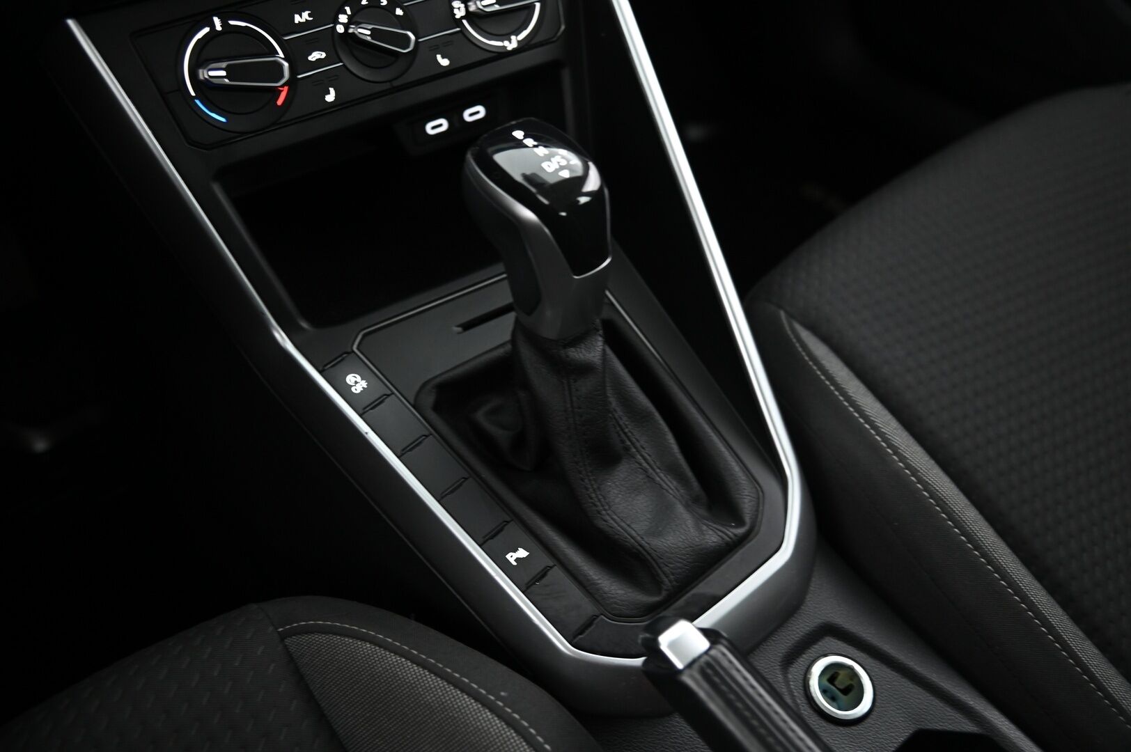 Volkswagen Polo 2021 Style 1,0 TSI 70 kW DSG-automaatti*Peruutuskamera / Adaptiivinen vakionopeudensäädin / Digimittaristo* - *Suomi-auto / Navigaattori / LED-ajovalot*