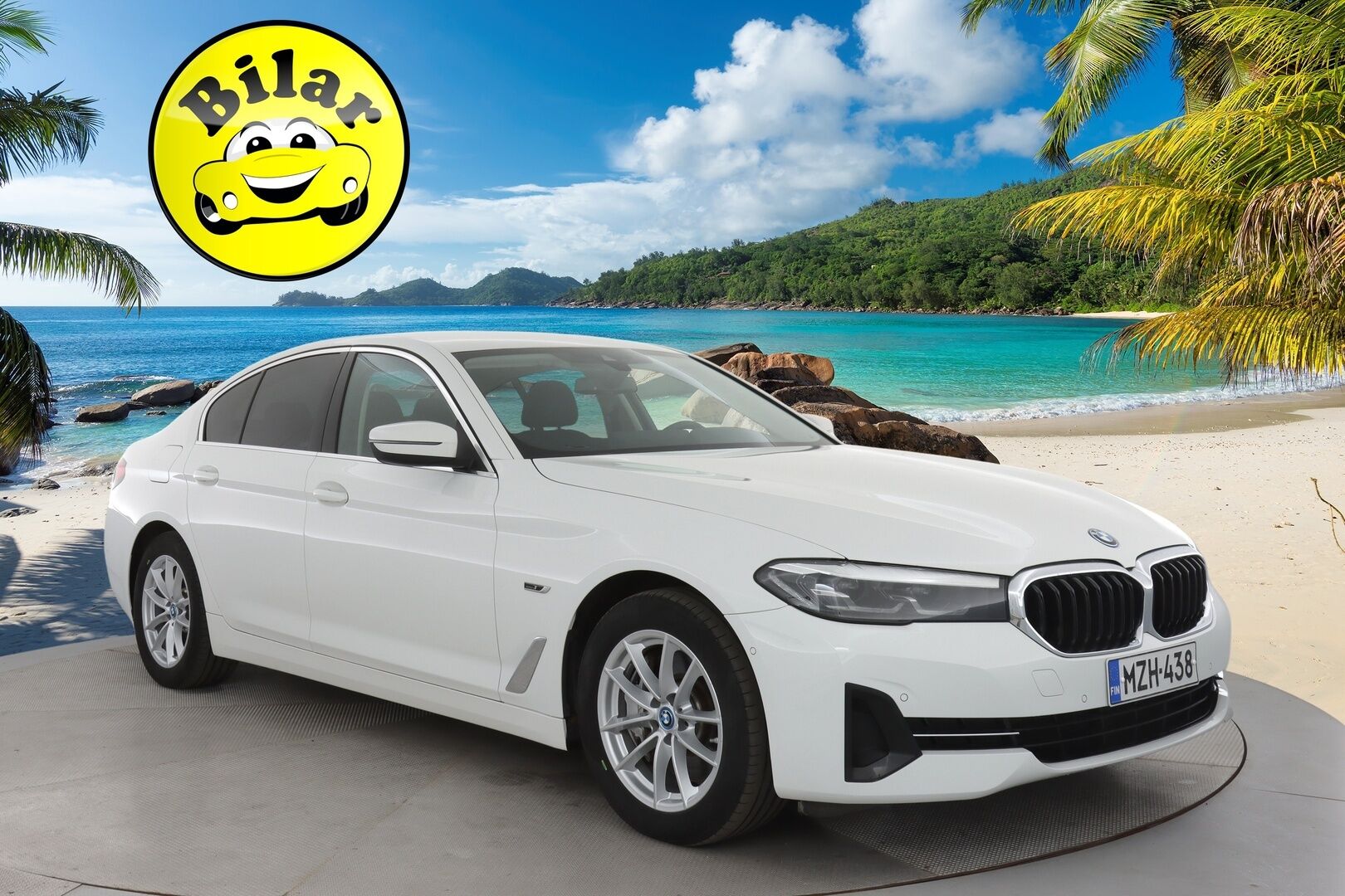 BMW 545 2022 G30 Sedan 545e xDrive A Charged Edition - | Suomi-Auto | SoH 88,9% | Koukku | LED | Vakkari | P.Kamera | Navi | 2X Renkaat & Vanteet | 