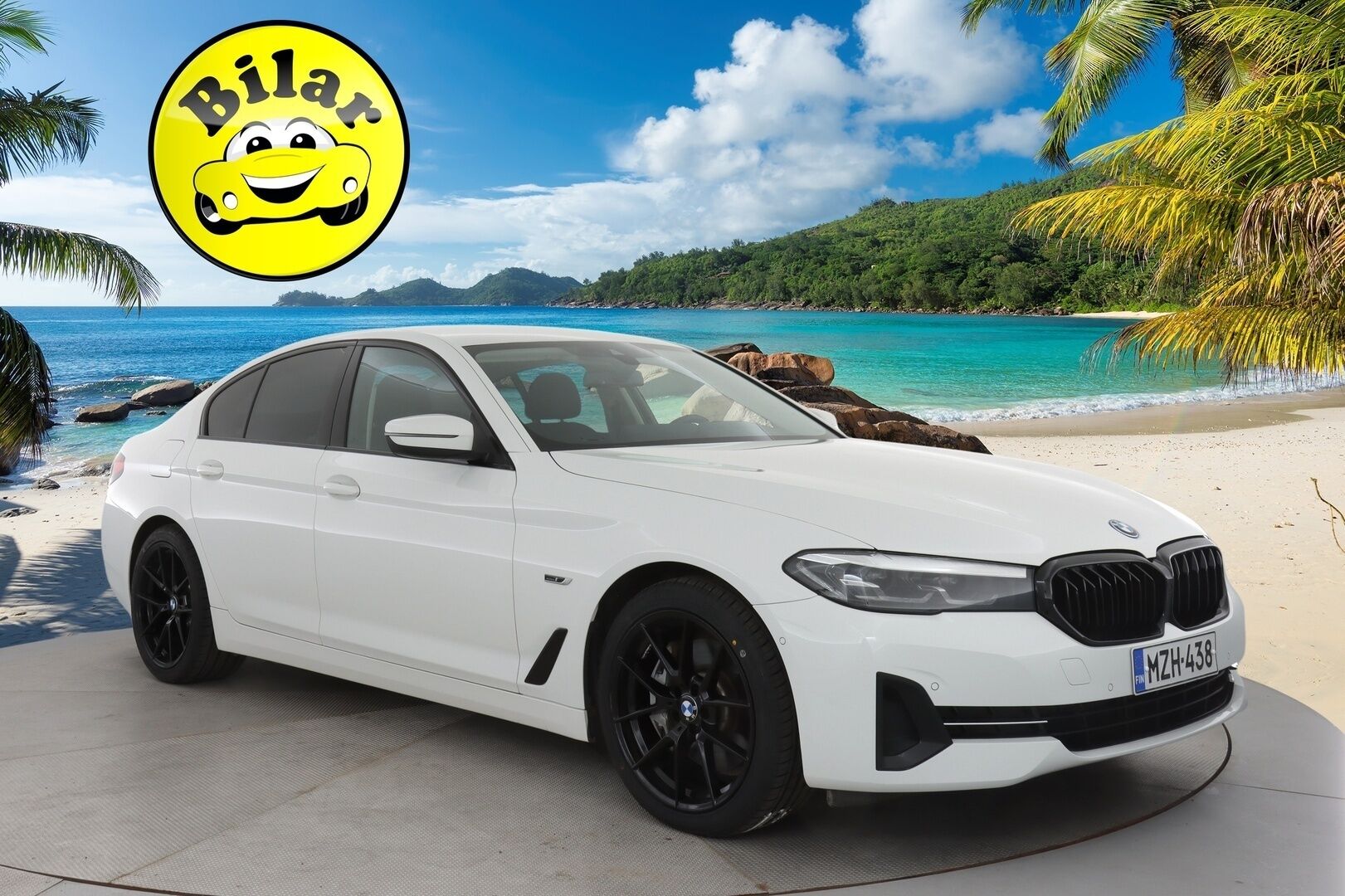 BMW 545 2022 G30 Sedan 545e xDrive A Charged Edition - | B58 | Suomi-Auto | Koukku | LED | Vakkari | P.Kamera | KeyLessGo | Ambient Light | Navi | 2X Renkaat & Vanteet | 