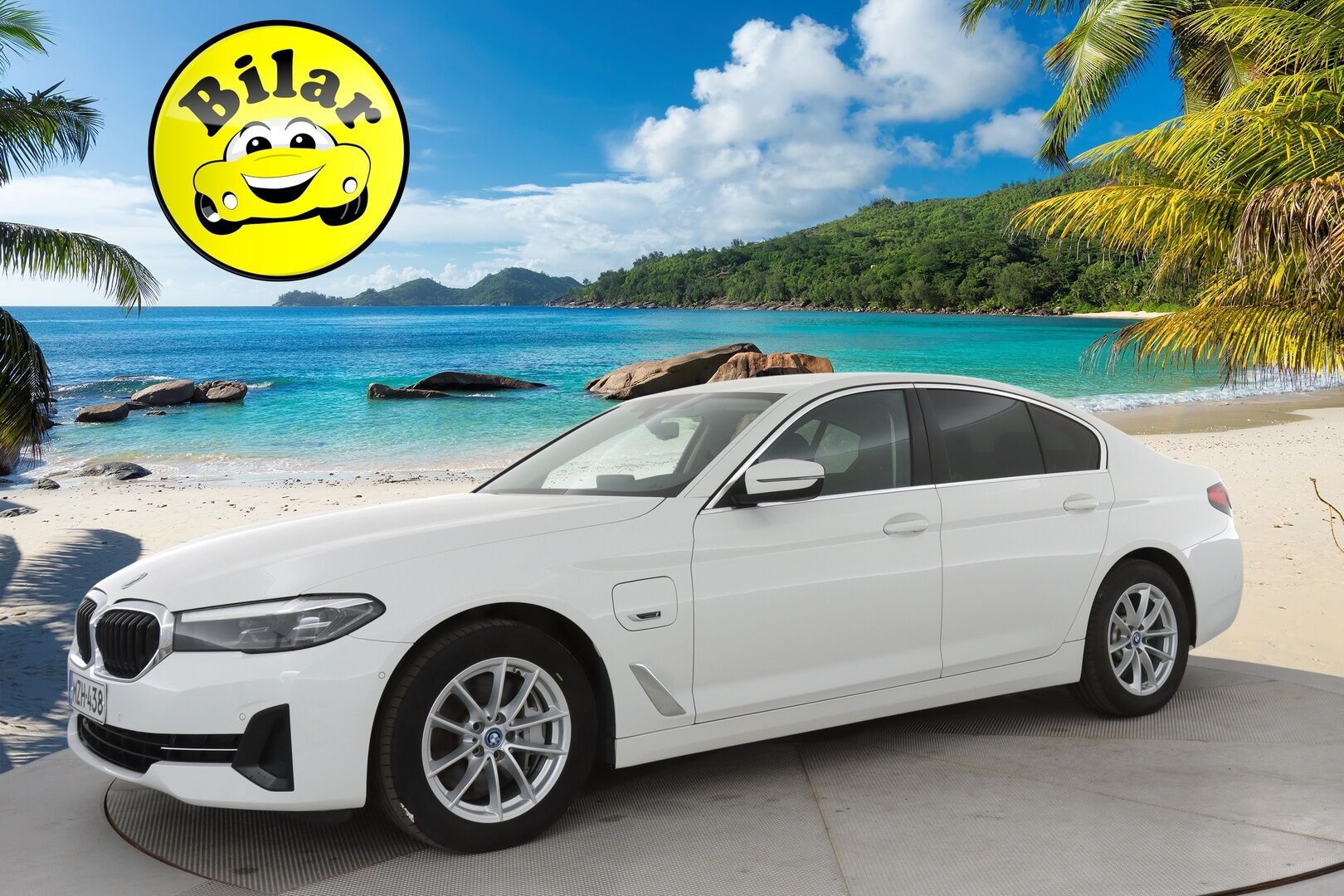 BMW 545 2022 G30 Sedan 545e xDrive A Charged Edition - | Suomi-Auto | SoH 88,9% | Koukku | LED | Vakkari | P.Kamera | Navi | 2X Renkaat & Vanteet | 