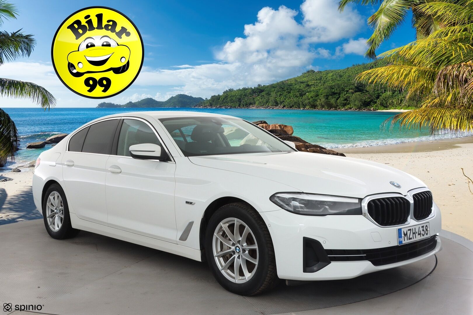 BMW 545 2022 G30 Sedan 545e xDrive A Charged Edition * Vakkari / P.kamera / Koukku / Navi / LED / Digimittaristo / Ratinlämmitin * - Suomi-auto / Akku kuntotarkastettu SoH 88,9% / Kahdet renkaat aluvanteilla / Merkkihuollettu