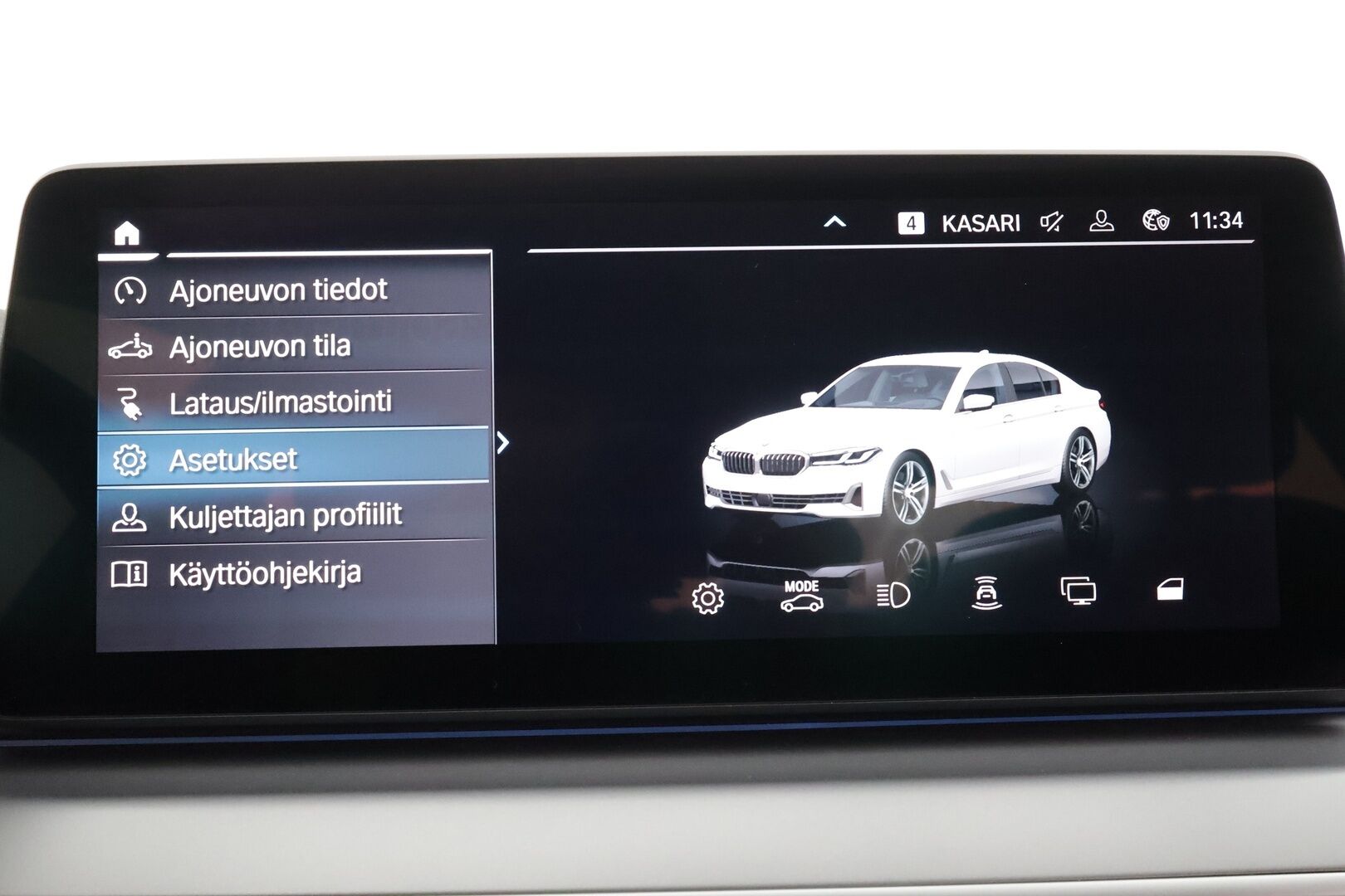 BMW 545 2022 G30 Sedan 545e xDrive A Charged Edition - | Suomi-Auto | SoH 88,9% | Koukku | LED | Vakkari | P.Kamera | Navi | 2X Renkaat & Vanteet | 