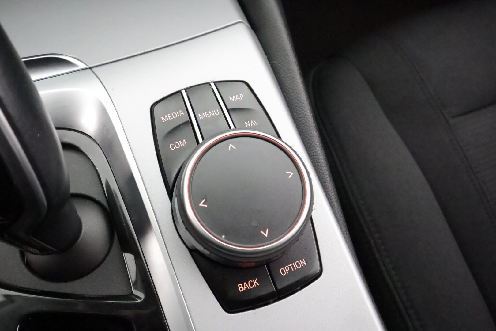 BMW 545 2022 G30 Sedan 545e xDrive A Charged Edition - | B58 | Suomi-Auto | Koukku | LED | Vakkari | P.Kamera | KeyLessGo | Ambient Light | Navi | 2X Renkaat & Vanteet | 