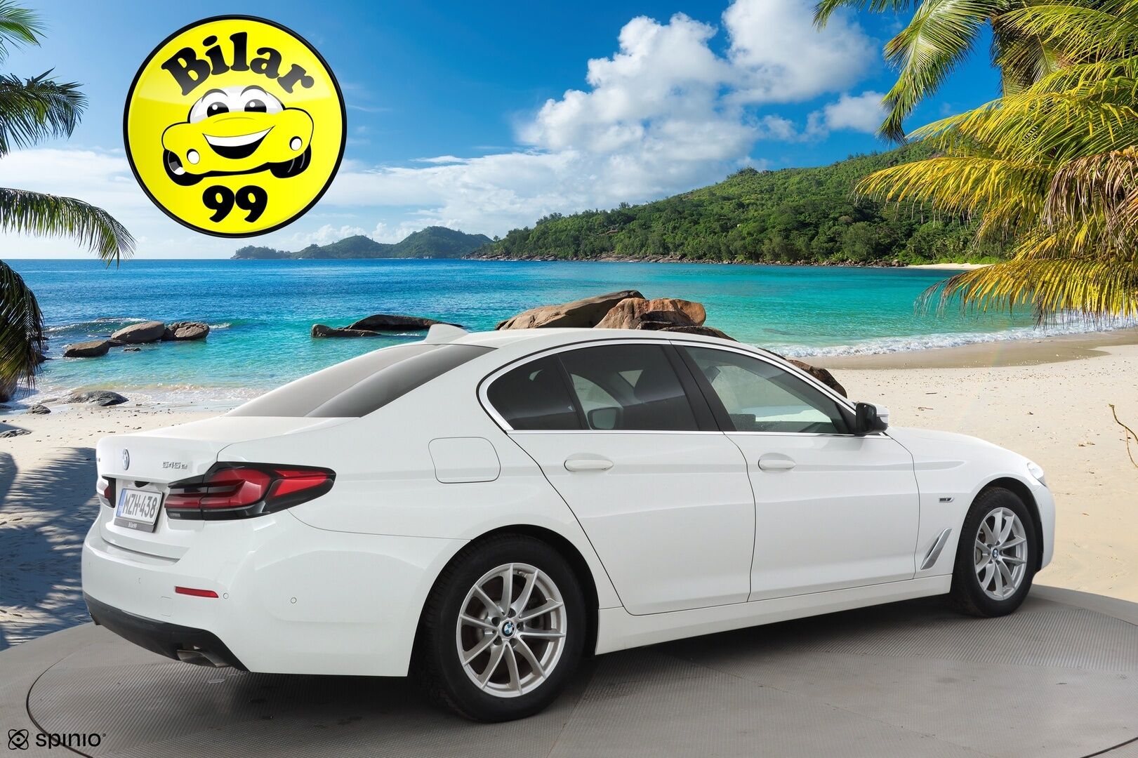 BMW 545 2022 G30 Sedan 545e xDrive A Charged Edition * Vakkari / P.kamera / Koukku / Navi / LED / Digimittaristo / Ratinlämmitin * - Suomi-auto / Akku kuntotarkastettu SoH 88,9% / Kahdet renkaat aluvanteilla / Merkkihuollettu