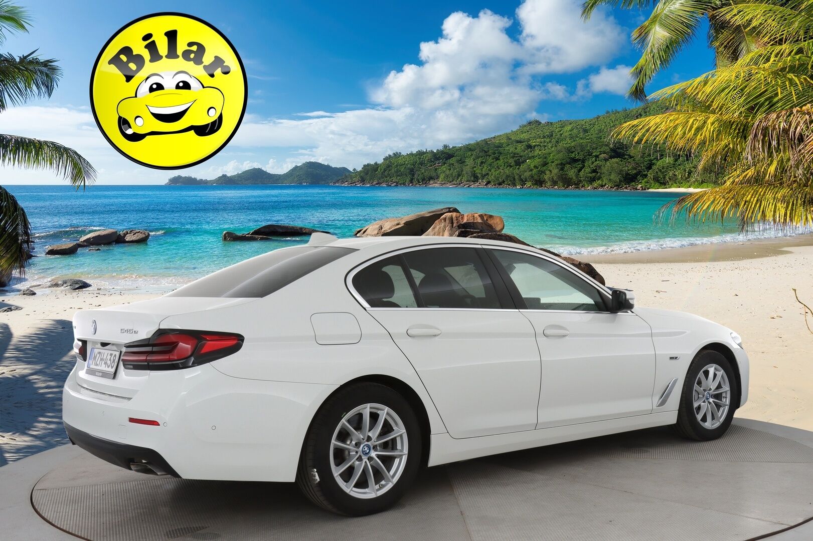 BMW 545 2022 G30 Sedan 545e xDrive A Charged Edition - | Suomi-Auto | SoH 88,9% | Koukku | LED | Vakkari | P.Kamera | Navi | 2X Renkaat & Vanteet | 