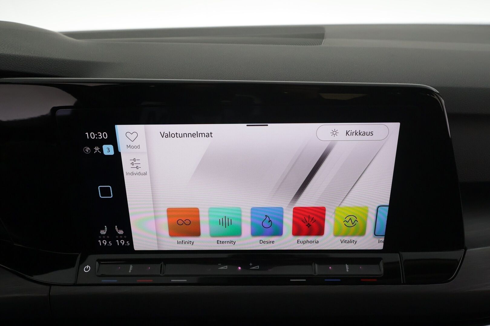 Volkswagen Golf 2022 Variant Style 1,5 eTSI 110 kW (MHEV) DSG * ACC / Webasto / P.kamera / IQ-Light / Keyless / Muistipenkki * - Suomi-auto / Kahdet Renkaat