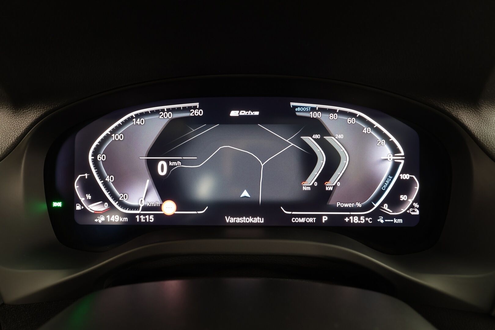 BMW X3 2020 G01 xDrive 30e A Charged Edition M Sport * ACC / HUD / H&K / Panorama / Comfort Access / Adapt.LED / Koukku / Navi / 360° * - Akku kuntotarkastettu SoH 94,9% / Ilmastoidut nahat / Muistipenkki / Kahdet renkaat aluvanteilla / Merkkihuollettu / Hyvät varusteet! - Osta nyt, maksa vasta ensi vuonna