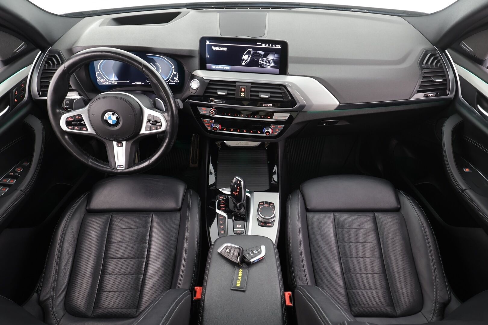 BMW X3 2020 G01 xDrive 30e A Charged Edition M Sport * ACC / HUD / H&K / Panorama / Comfort Access / Adapt.LED / Koukku / Navi / 360° * - Akku kuntotarkastettu SoH 94,9% / Ilmastoidut nahat / Muistipenkki / Kahdet renkaat aluvanteilla / Merkkihuollettu / Hyvät varusteet! - Osta nyt, maksa vasta ensi vuonna