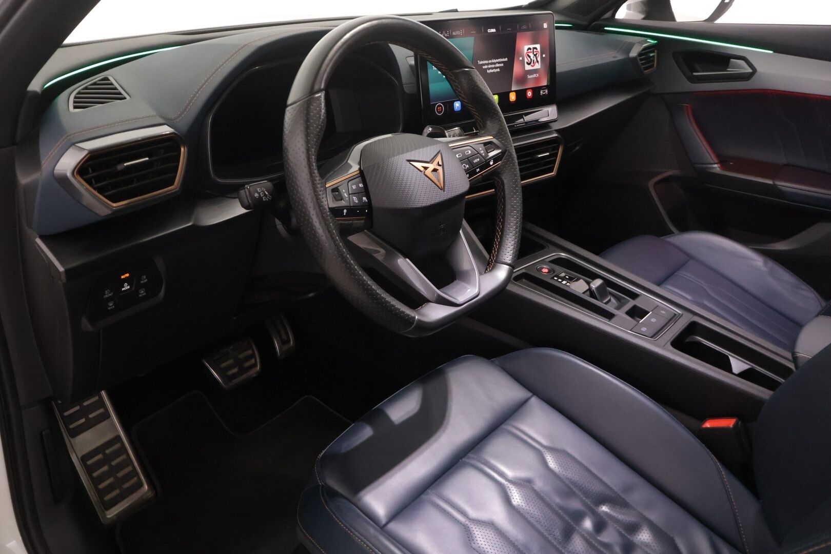 Cupra Formentor 2022 VZ 1.4 PHEV 180 kW e-HYBRID DSG - Suomi-auto | Adapt.vakkari | DCC-alusta | Merkkihuollettu | Bucket seats | Panorama | Vetokoukku | P.kamera | Muistipenkki 