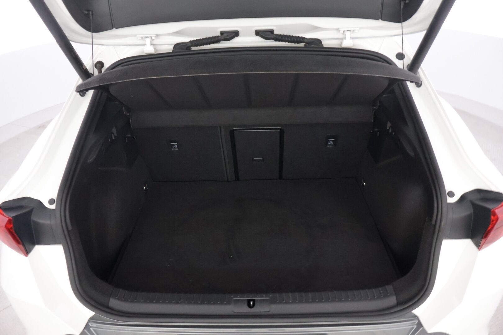 Cupra Formentor 2022 VZ 1.4 PHEV 180 kW e-HYBRID DSG - Suomi-auto | Adapt.vakkari | DCC-alusta | Merkkihuollettu | Bucket seats | Panorama | Vetokoukku | P.kamera | Muistipenkki 