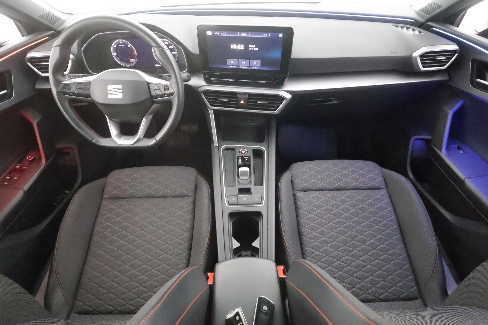 Seat Leon Sportstourer 2022 1,4 PHEV 204 eHybrid Xcellence DSG - | ACC | P.kamera | Ambient | Digimittaristo | Puolinahat | Lane assist | Side assist | LED | Sähk. takaluukku | Navi | Apple & Android | 