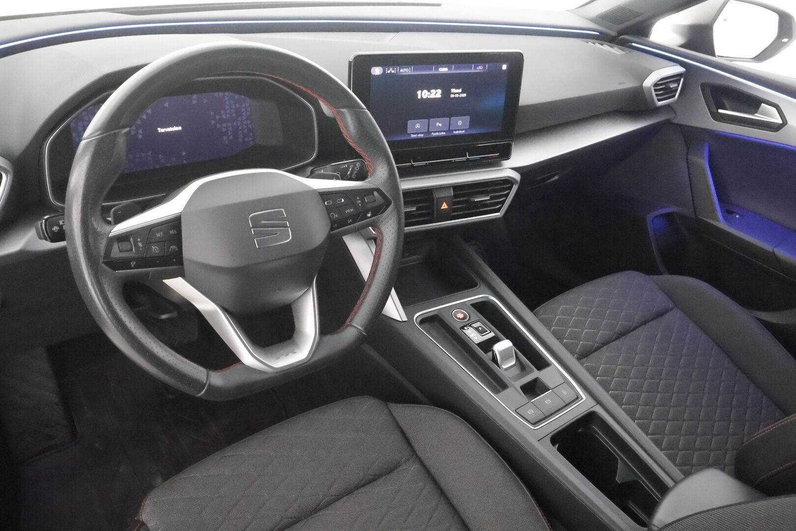 Seat Leon Sportstourer 2022 1,4 PHEV 204 eHybrid Xcellence DSG - | ACC | P.kamera | Ambient | Digimittaristo | Puolinahat | Lane assist | Side assist | LED | Sähk. takaluukku | Navi | Apple & Android | 