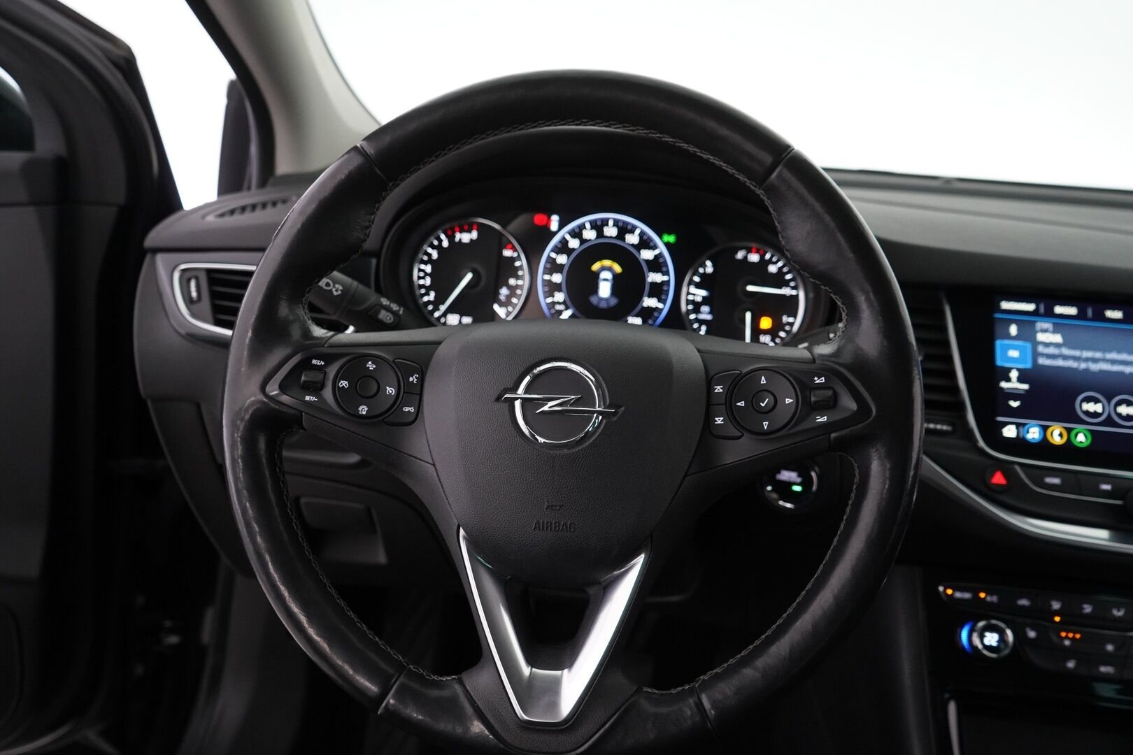 Opel Astra 2021 Ultimate Innovation 130 Turbo *Webasto / Vakkari / P-kamera / Kaistavahti / Navi / LED-valot / Apple&Android  / Ratinlämmitin * - 2-om. Suomi-auto / Kahdet renkaat alumiinivanteilla