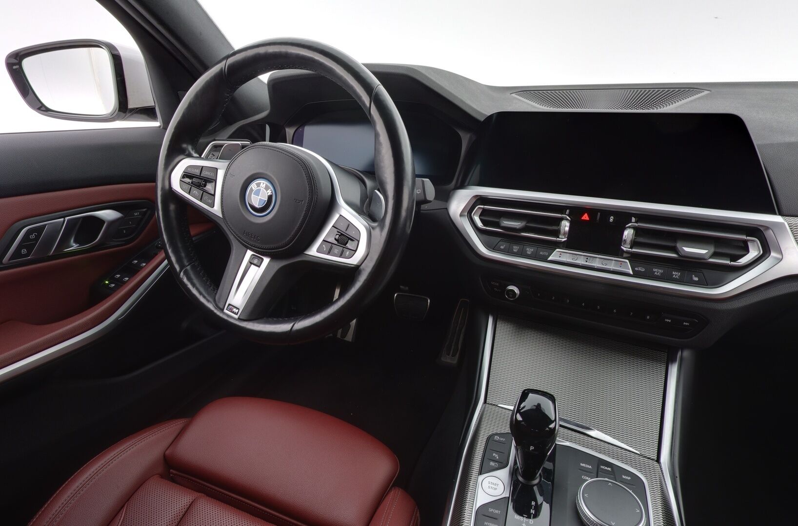 BMW 320 2022 G21 Touring 320e xDrive A Charged Edition M Sport *ACC / Sporttinahat /  Vetokoukku / Comfort Acces* - Edullisesti M-Sport! / 1.om Suomi-auto / Merkkihuollettu / Viimeisin huolto 156tkm / Kahdet M-sport vanteet