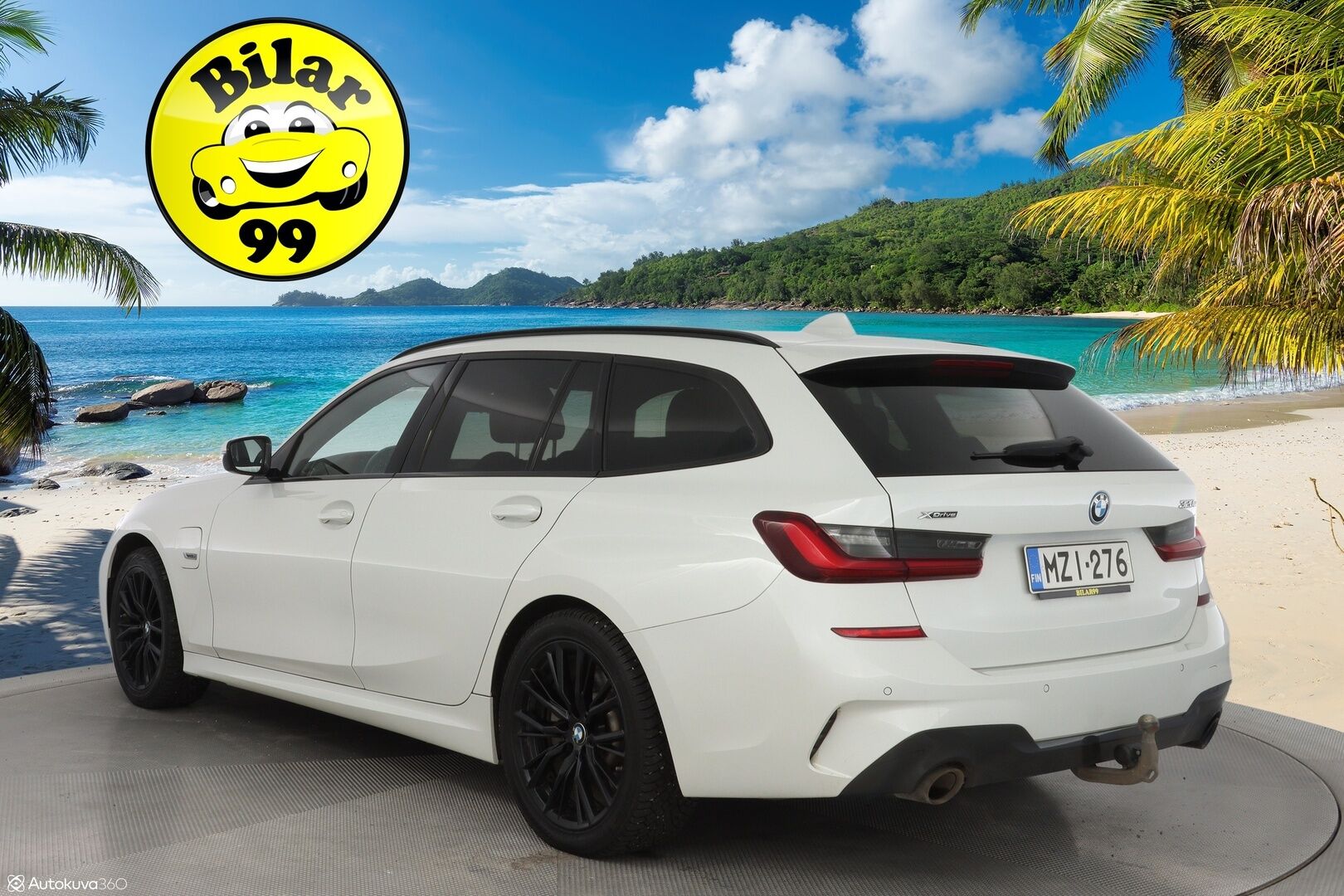 BMW 320 2022 G21 Touring 320e xDrive A Charged Edition M Sport - Edullisesti M-Sport! / 1.Om Suomi-auto / Adapt.Vakkari / Muistipenkki / Vetokoukku / Punaiset Sporttinahat / Comfort Access