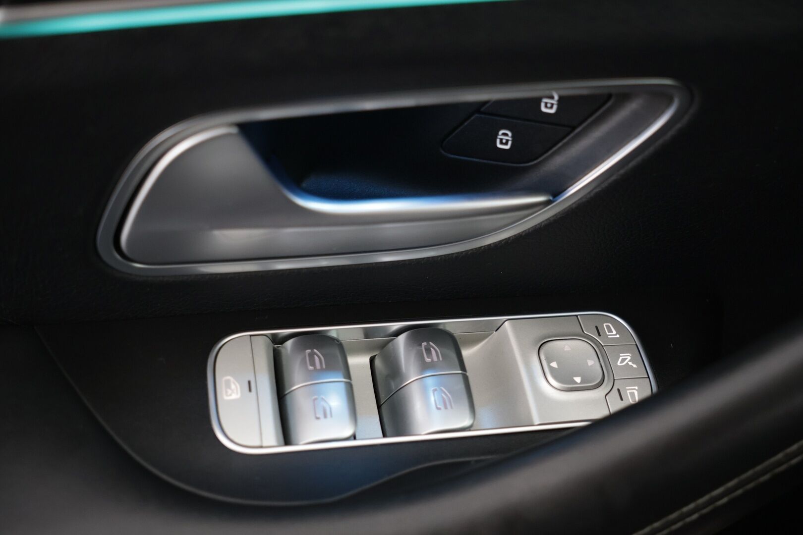 Mercedes-Benz GLE 2021 350 de 4MATIC EQ Power AMG - | Adapti vakkari | Bliss | 360-kamera | Panoraama | Widescreen | Ilma-alusta | AMG-Styling sisä ja -ulkopaketit | AMG-vanteet | Ilma-alusta | Koukku |