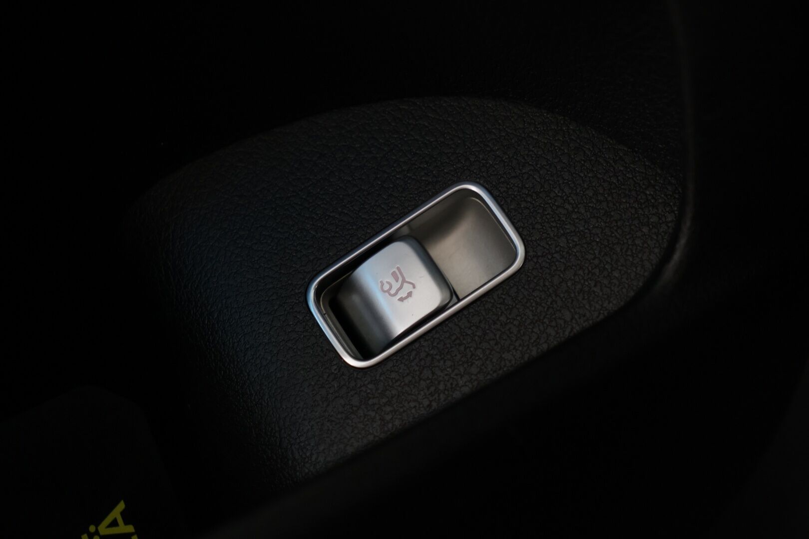 Mercedes-Benz GLE 2021 350 de 4MATIC EQ Power AMG */ Adapti vakkari / Bliss / 360-kamera / Panoraama / Widescreen / Ilma-alusta* - AMG-Styling sisä ja -ulkopaketit / AMG-vanteet / Ilma-alusta / Koukku