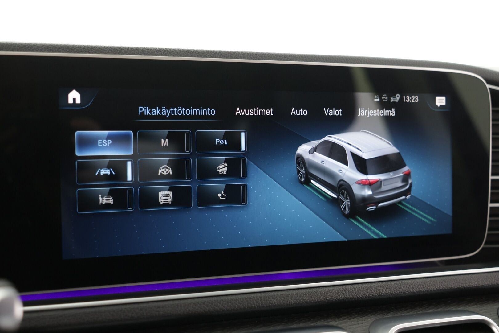 Mercedes-Benz GLE 2021 350 de 4MATIC EQ Power AMG */ Adapti vakkari / Bliss / 360-kamera / Panoraama / Widescreen / Ilma-alusta* - AMG-Styling sisä ja -ulkopaketit / AMG-vanteet / Ilma-alusta / Koukku