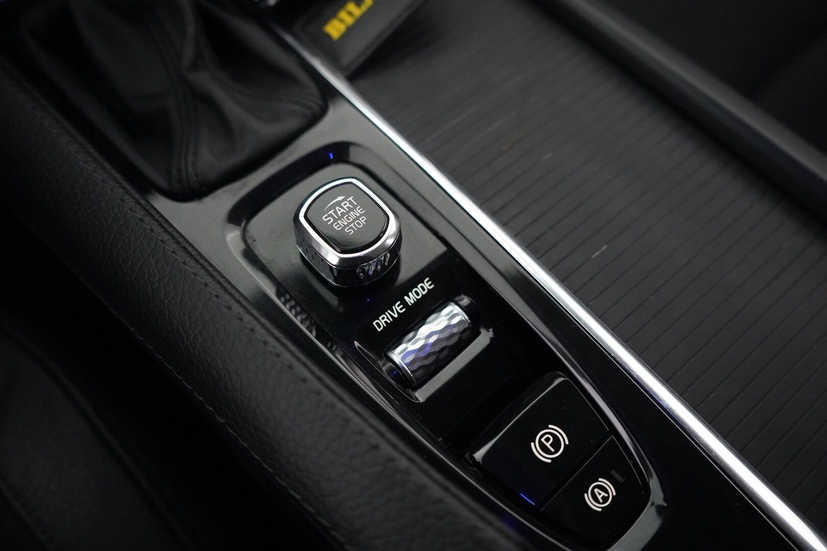 Volvo V90 2019 D4 AWD Inscription aut - ACC | Puolinahat | Koukku | Kahdet vanteet | Jakopää 2025 | Juuri huollettu - KORKO VAIN 3,99 %