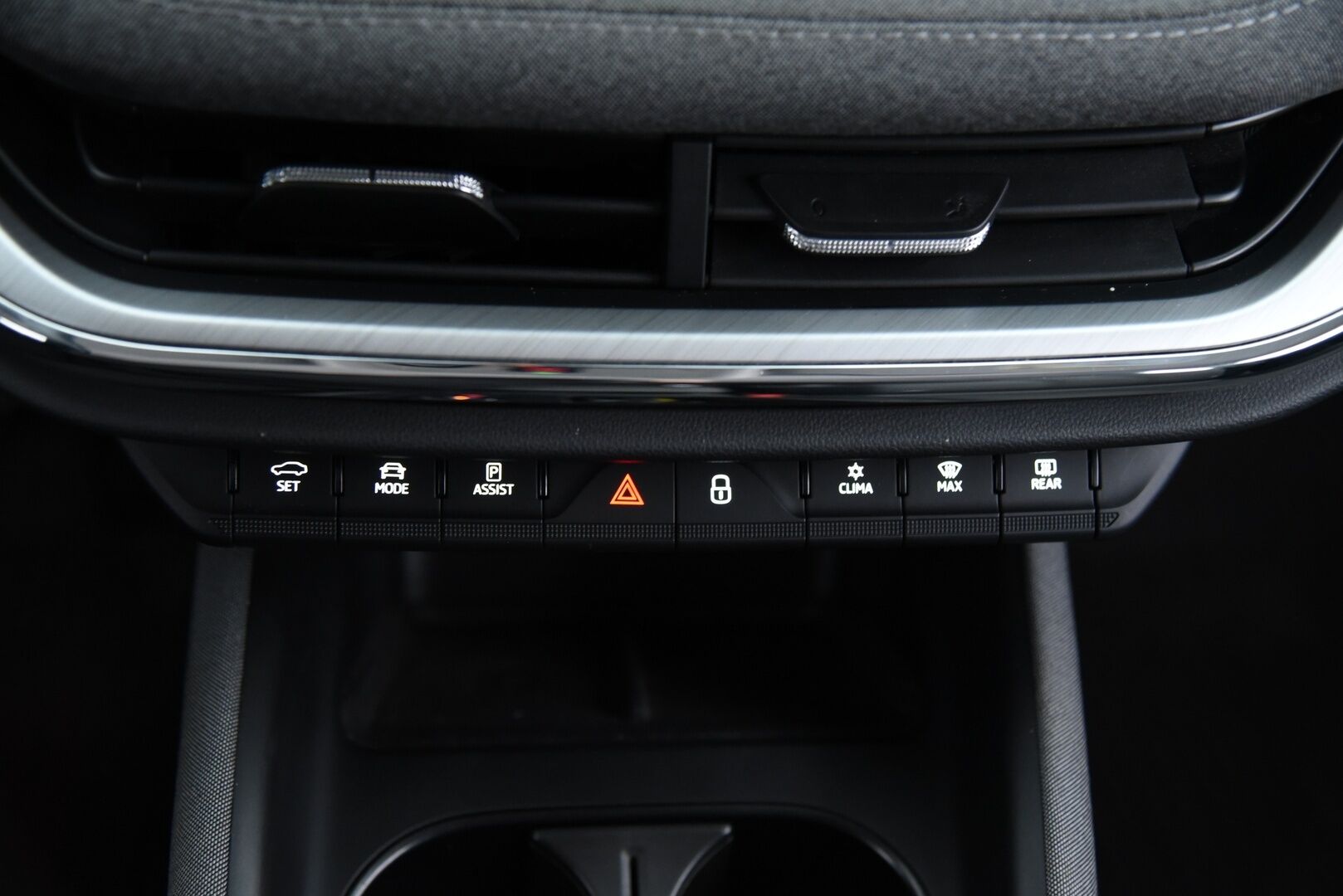 Skoda Enyaq 2022 60 iV - Lämpöpumppu / Suomi-auto / P-kamera / LED / Ambiente valaistus / Apple & Android