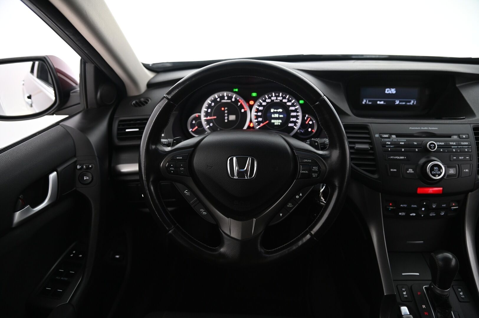 Honda Accord 2011 Tourer 2,0 Elegance AT Business*Webasto / Lisävalo / Vetokoukku / P.tutkat / Premium audio* -  *2x renkaat / Juuri saapunut*