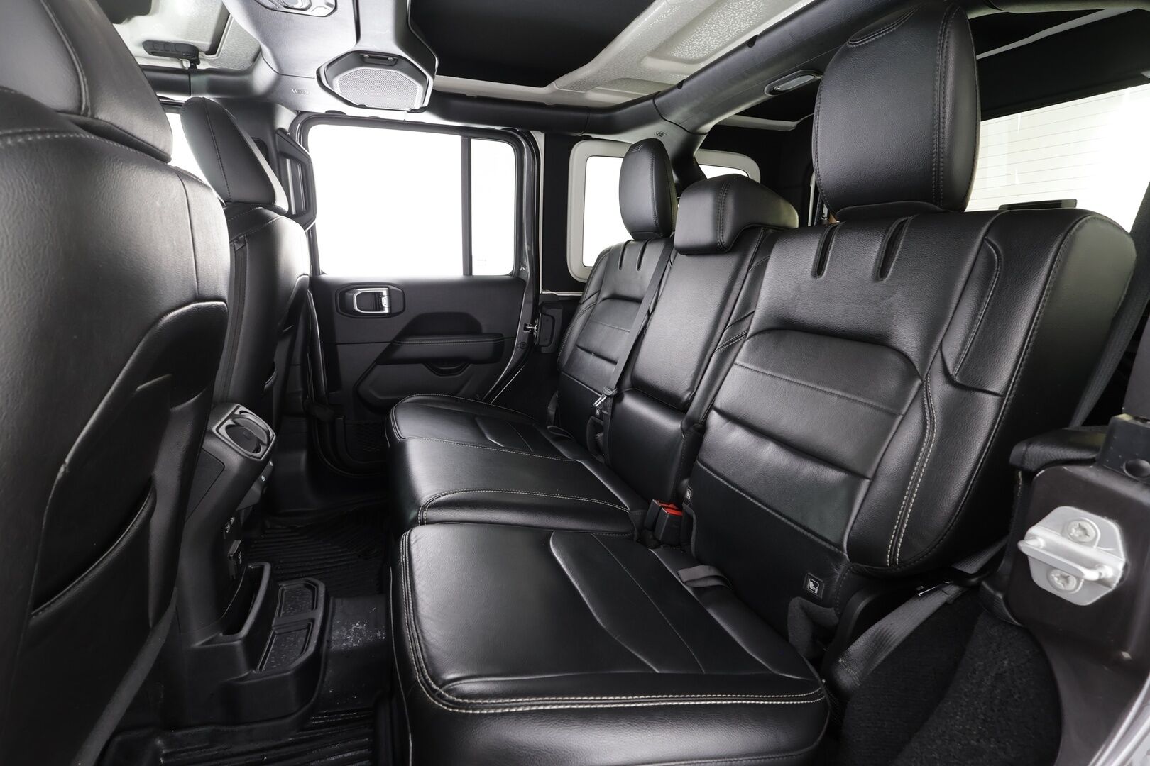 Jeep Wrangler 2021 Sahara 2.0 PHEV AT8 4x4 - | ACC | Koukku | Irroitettava katto | P.Kamera | Nahat | LED | Apple&Android | 1.Om Suomi-auto | Kahdet Renkaat |
