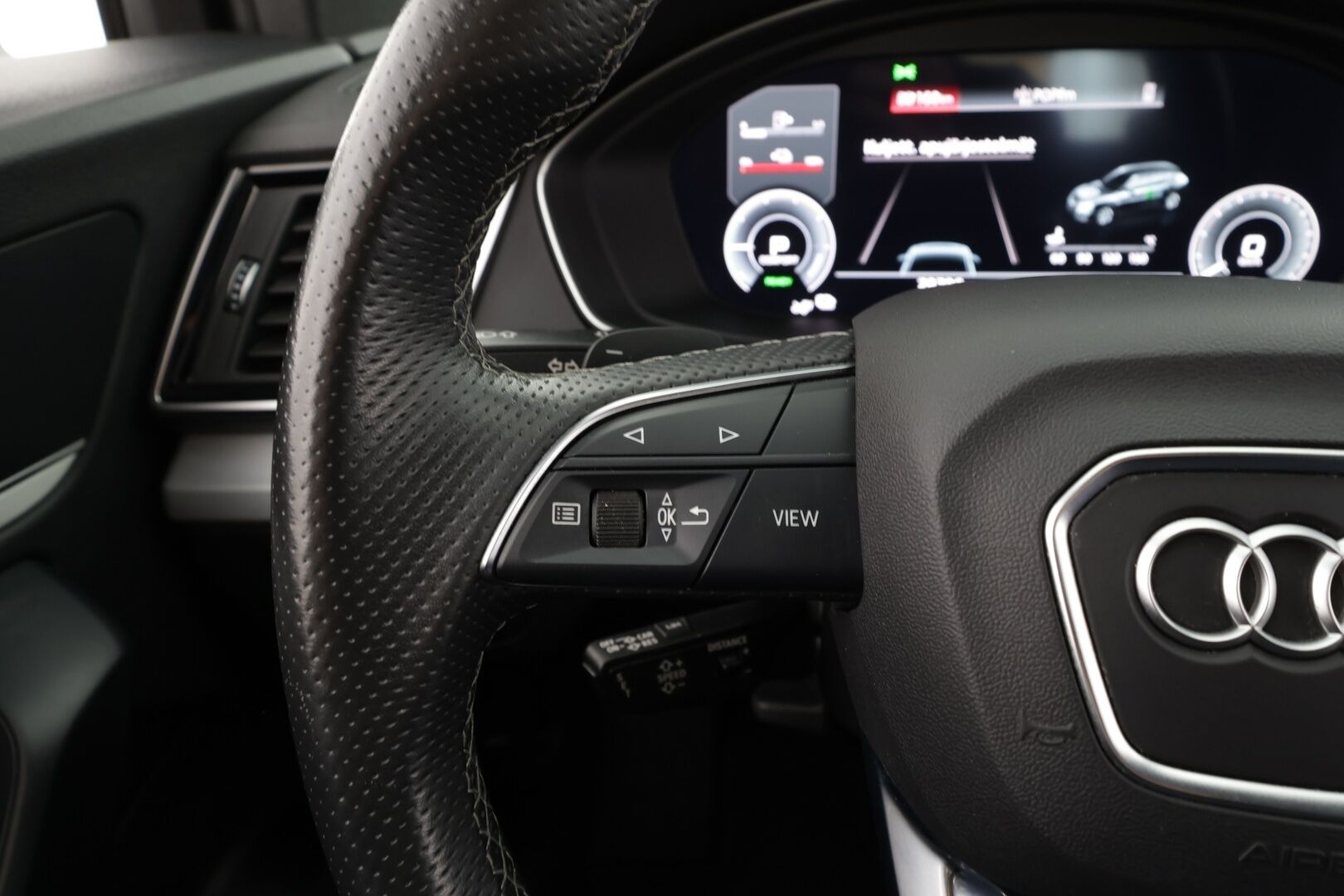 Audi Q5 2021 Q5 Sportback 50 TFSI e S-Line * ACC / Ilma-alusta / P.kamera / LED / Koukku / Sporttipenkit / Digimittaristo * - 1.Om Suomi-auto / Kahdet renkaat aluvanteilla / Merkkihuollettu - Osta nyt, maksa vasta ensi vuonna