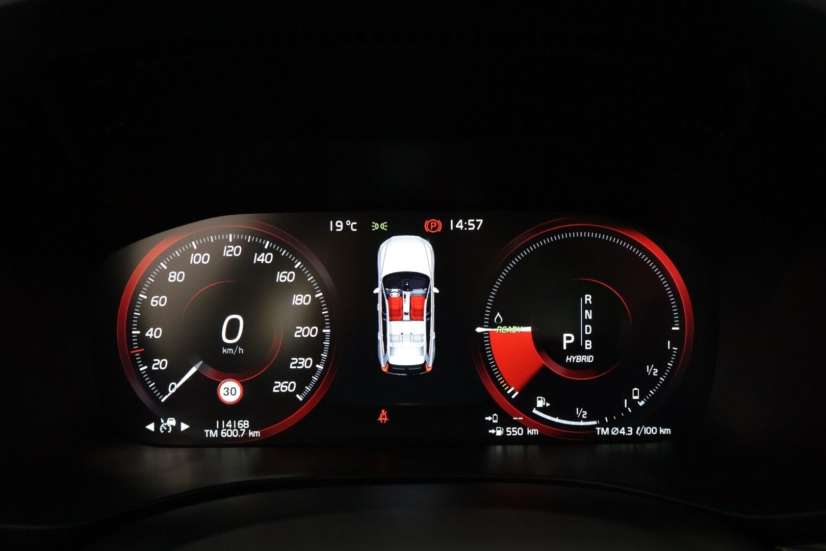 Volvo XC60 2019 T8 AWD Inscription aut */ Adapt.Vakkari / Pa-lisälämmitin / Muistipenkit / Panorama / HUD / Koukku / Navi /* - 3,99 % KORKOTARJOUS TÄHÄN AUTOON 31.8. ASTI! - Kattavasti varusteltu / Särmä yksilö / 2x renkaat