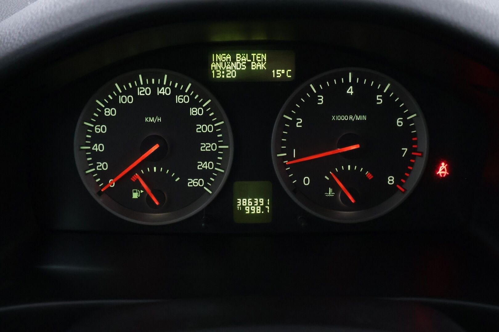 Volvo V50 2005 2.5 T5 Kinetic *Myydään Huutokaupat.com*  *Vakkari / 2x Renkaat / Lisäpitkät* - *Myydään Huutokaupat.com*