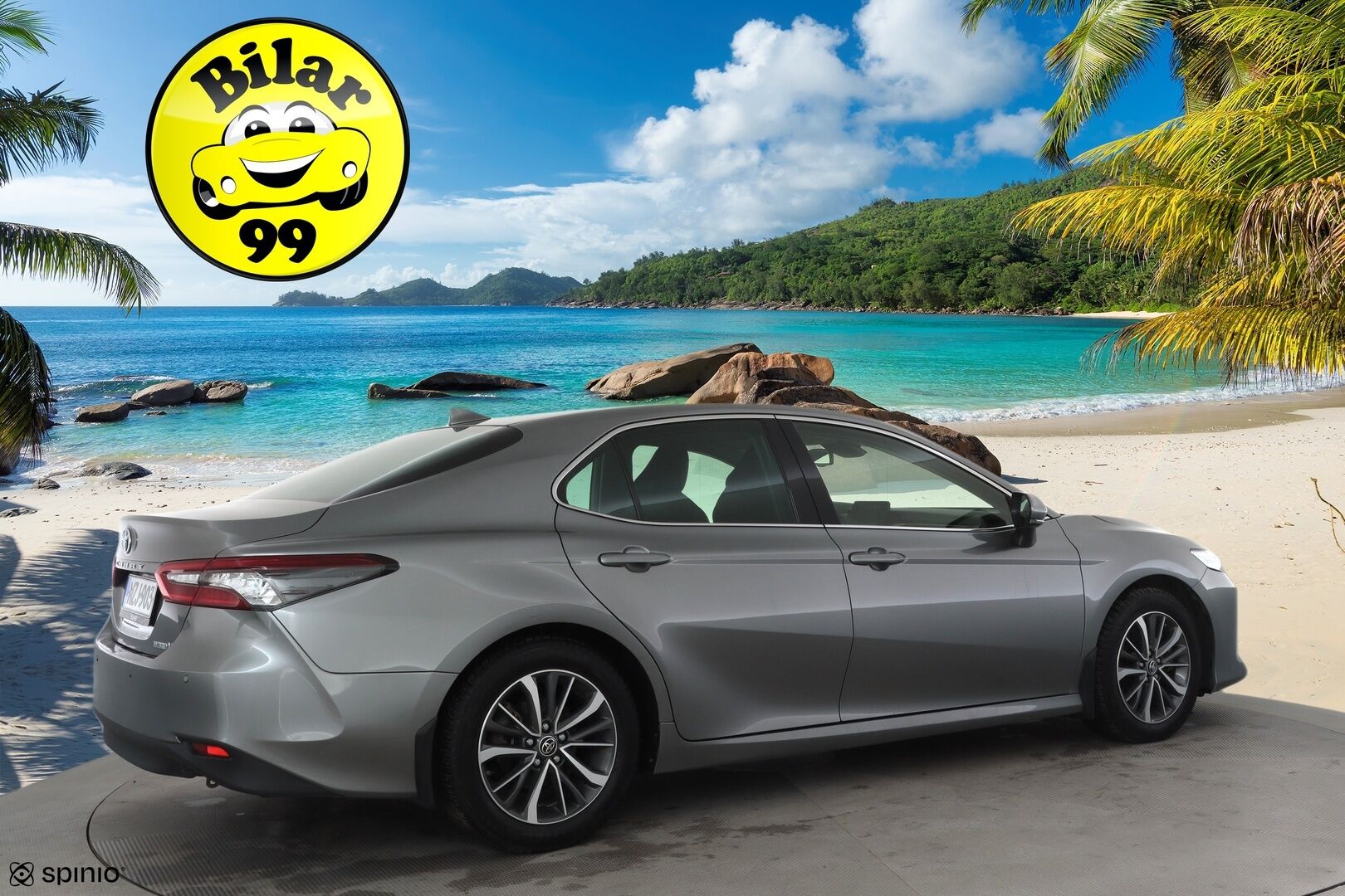 Toyota Camry 2022 2,5 Hybrid Style * ACC / Lohko / P.kamera / Sähköpenkit / Navi / LED / Nahat / Keyless / Ratinlämmitin / Facelift * - Suomi-auto / Kahdet renkaat aluvanteilla / Merkkihuollettu - HULLUT AVAJAISHULINAT KORKOTARJOUS 3,29 %