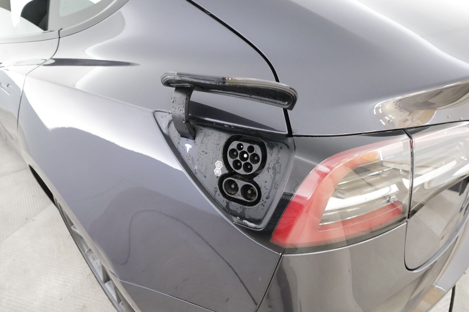 Tesla Model 3 2021 Standard Range Plus - | ILP | Lasikatto | ACC | Matrix-LED | P.Kamera | Muistipenkki | Navi | Kaistavahti | Keyless | 1-om Suomi-auto | Kahdet renkaat |
