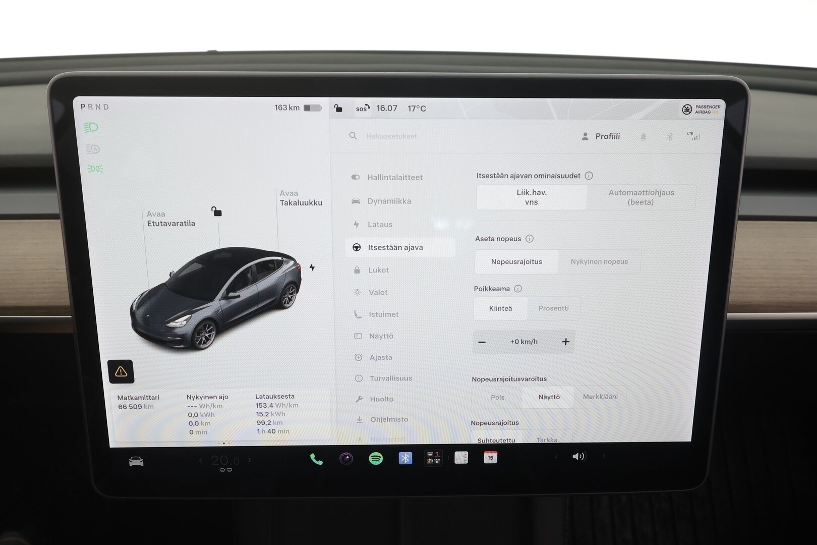 Tesla Model 3 2021 Standard Range Plus - | ILP | Lasikatto | ACC | Matrix-LED | P.Kamera | Muistipenkki | Navi | Kaistavahti | Keyless | 1-om Suomi-auto | Kahdet renkaat |