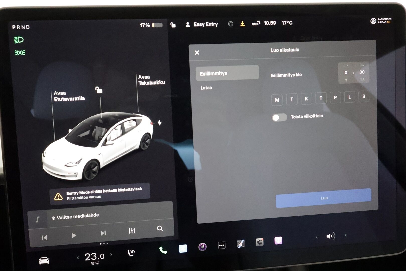Tesla Model 3 2021 Standard Range Plus **Lasikatto / Lämpöpumppu / Adapt.Vakkari / Matrix-LED / P.kamera / Navi / Kaistavahti / Keyless** - 1-om Suomi-auto / 2x Latauskaapelit / Kahdet Renkaat