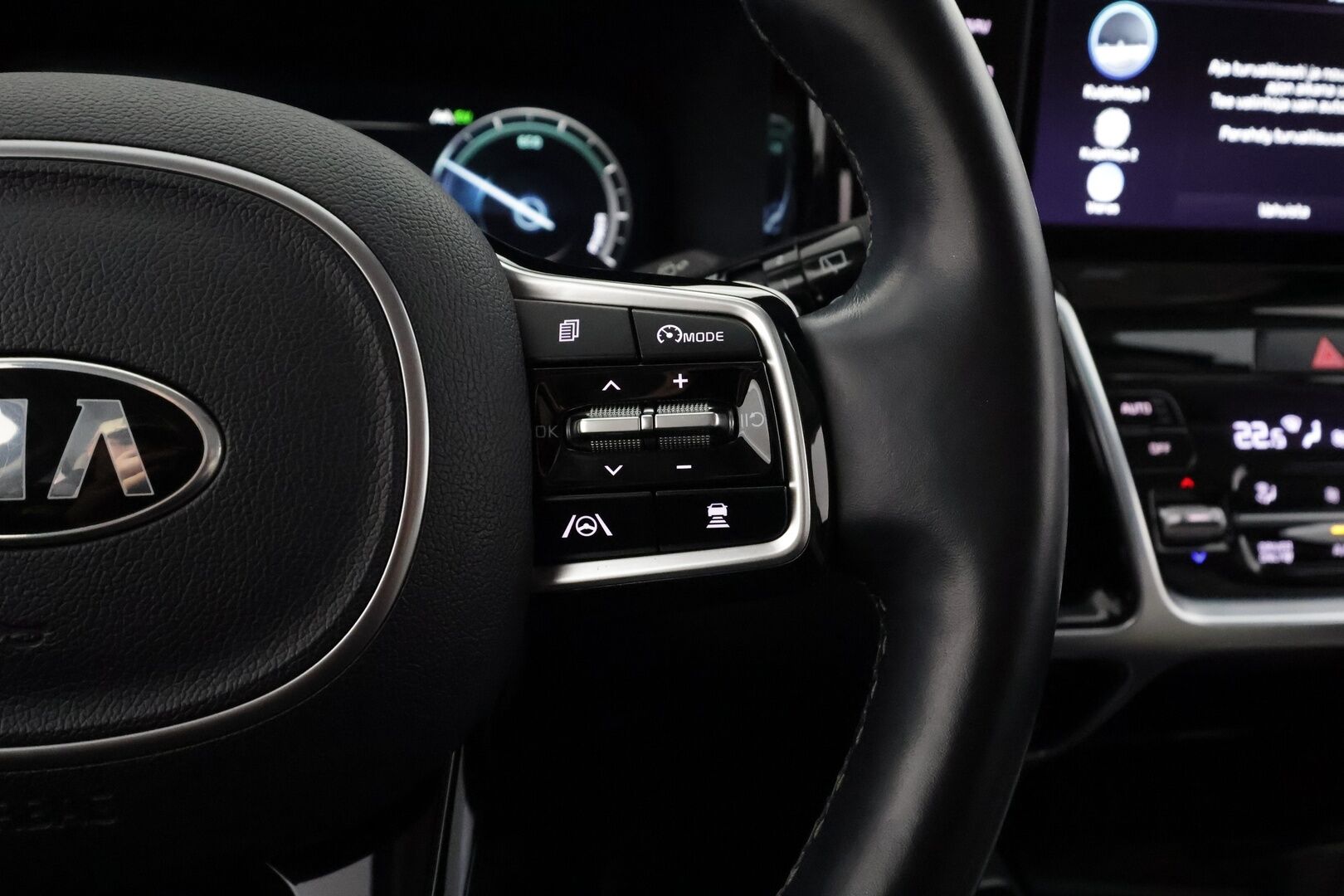 Kia Sorento 2021 1,6 T-GDI Plug-in Hybrid AWD Business Luxury AT 7P - | ACC | Koukku | Webasto | HUD | 360° | BOSE | Muistipenkki | Ilmastoidut sähkönahat | HDA | BSM | 1-om suomiauto | Merkkihuollot |