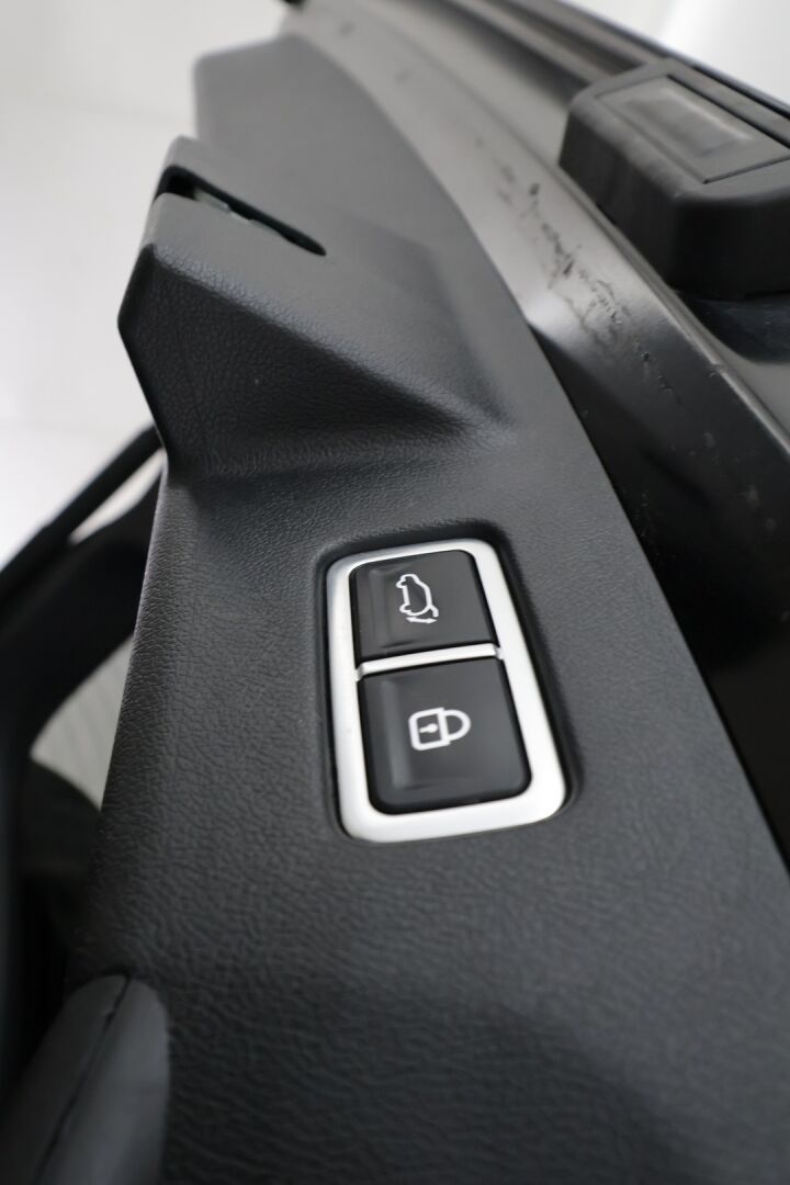 Kia Sorento 2021 1,6 T-GDI Plug-in Hybrid AWD Business Luxury AT 7P - | ACC | Koukku | Webasto | HUD | 360° | BOSE | Muistipenkki | Ilmastoidut sähkönahat | HDA | BSM | 1-om suomiauto | Merkkihuollot |
