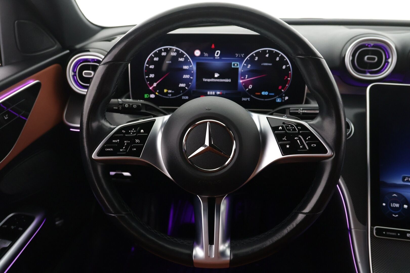 Mercedes-Benz C 2023 180 T A Business - Vakkari | Ruskeat nahat | Lohko ja sisälämppäri | Sähköpenkit 
